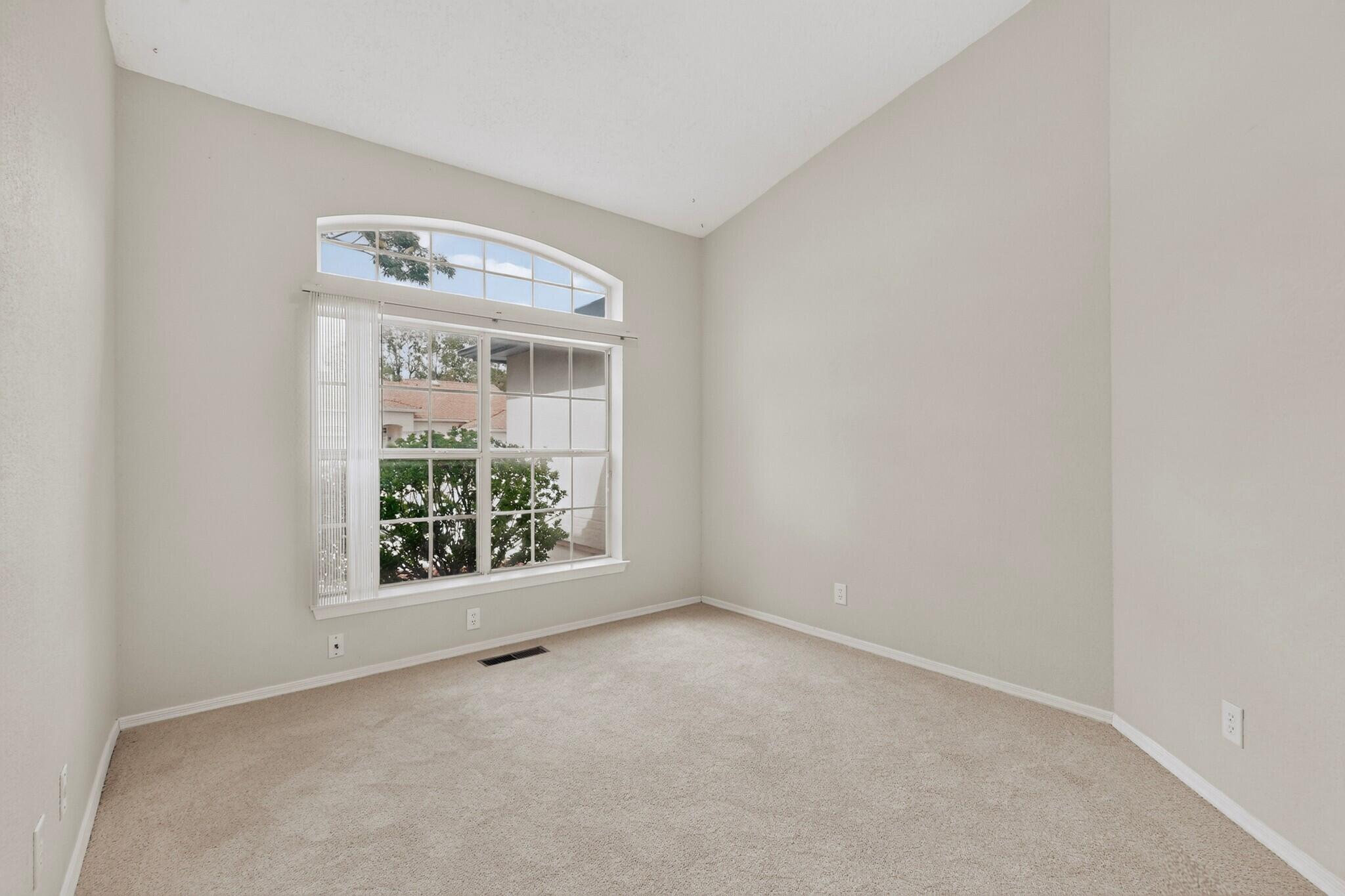 Photo 20 — 6704 Mesa Solana Place NW