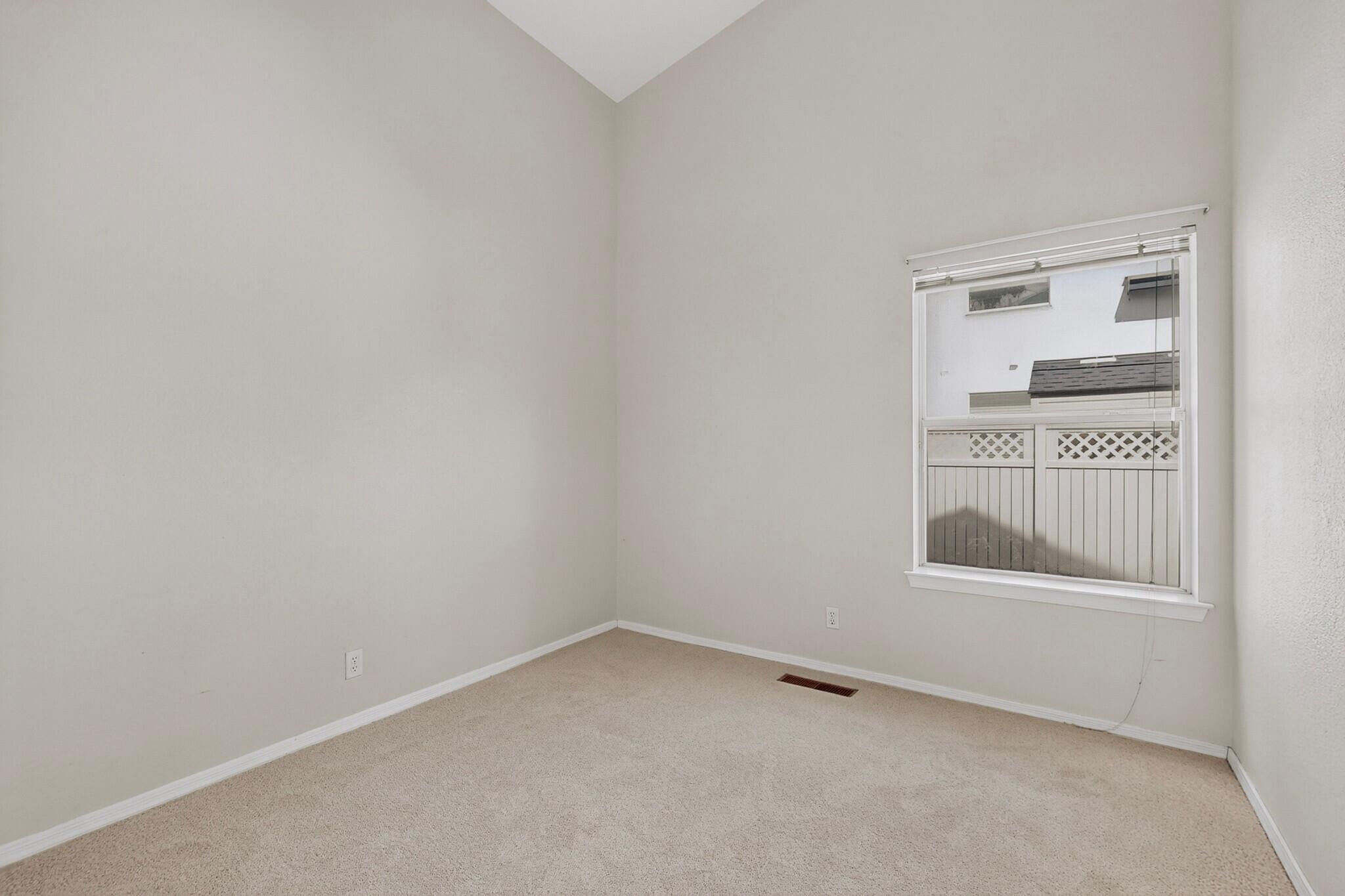 Photo 17 — 6704 Mesa Solana Place NW