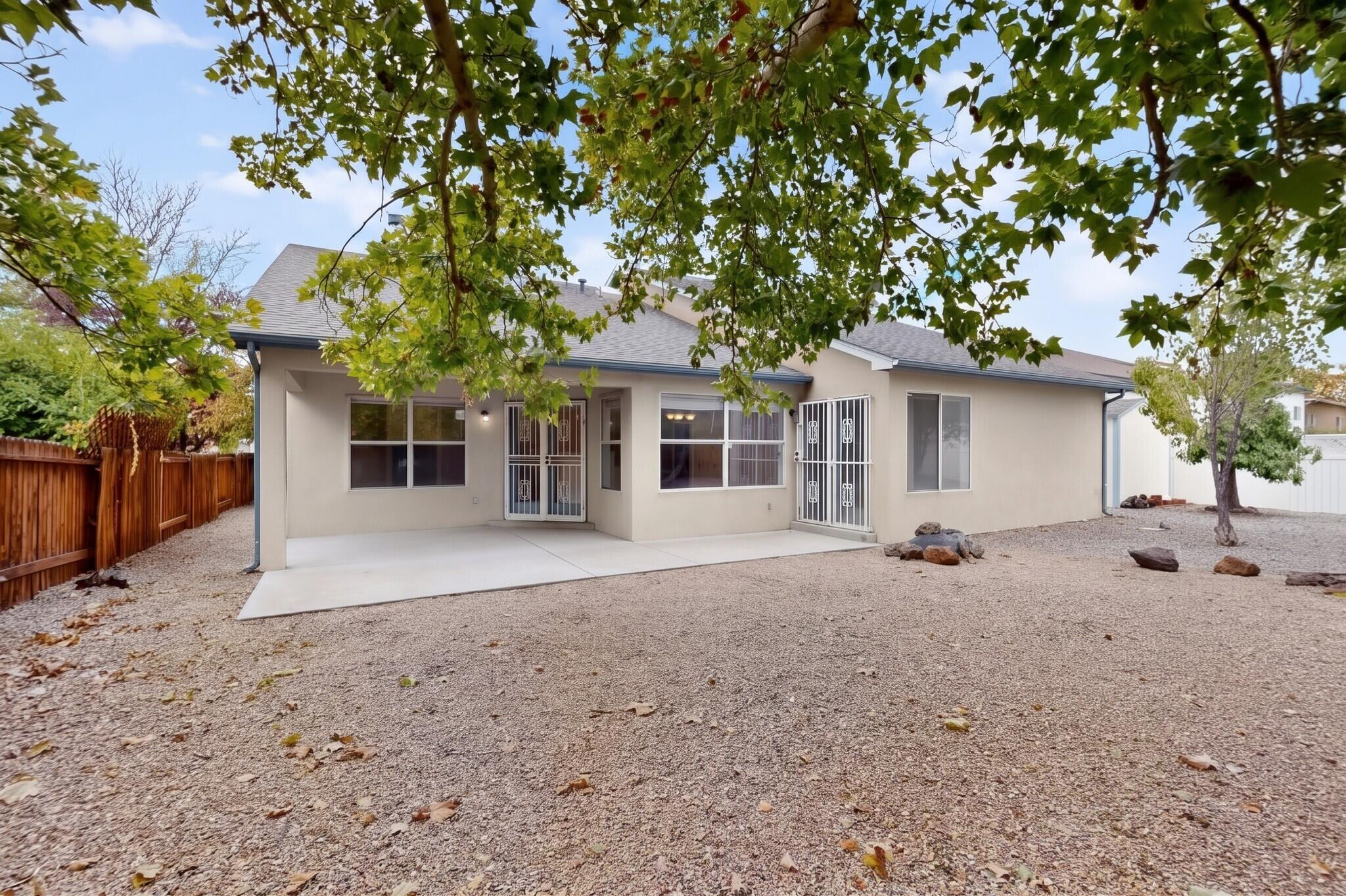 Photo 8 — 6704 Mesa Solana Place NW