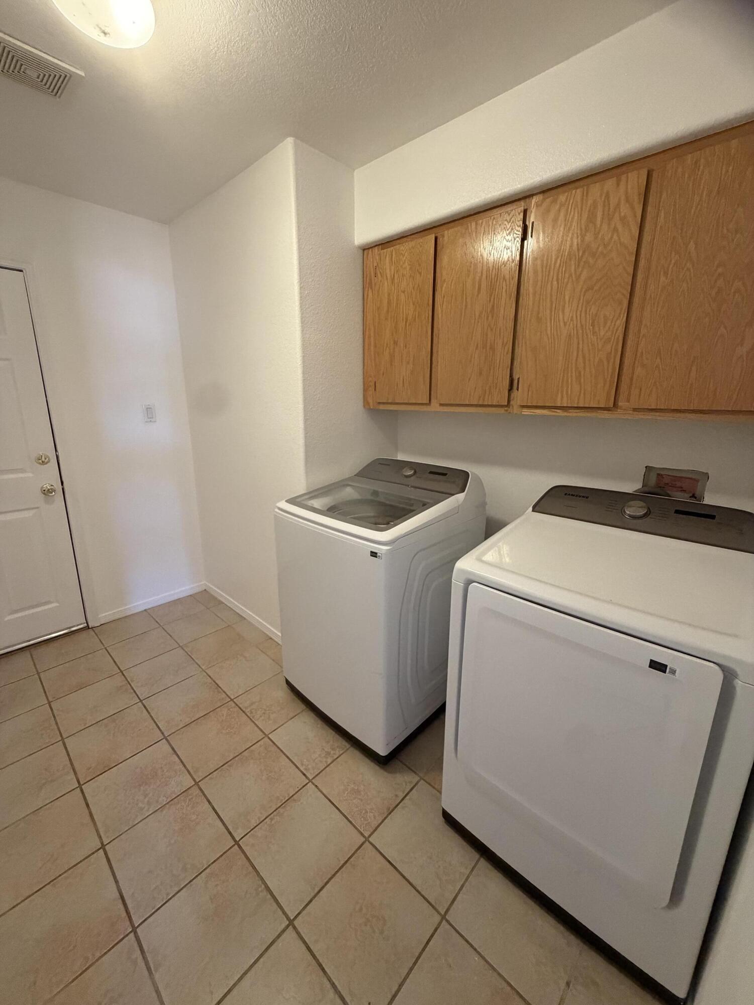 Photo 19 — 3325 21st Avenue SE