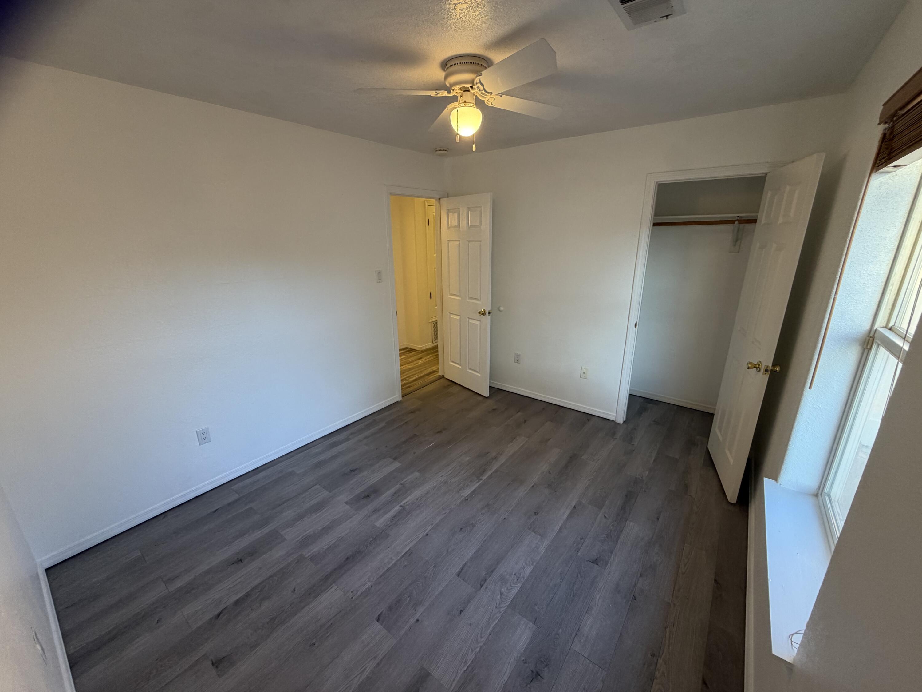 Photo 16 — 3325 21st Avenue SE