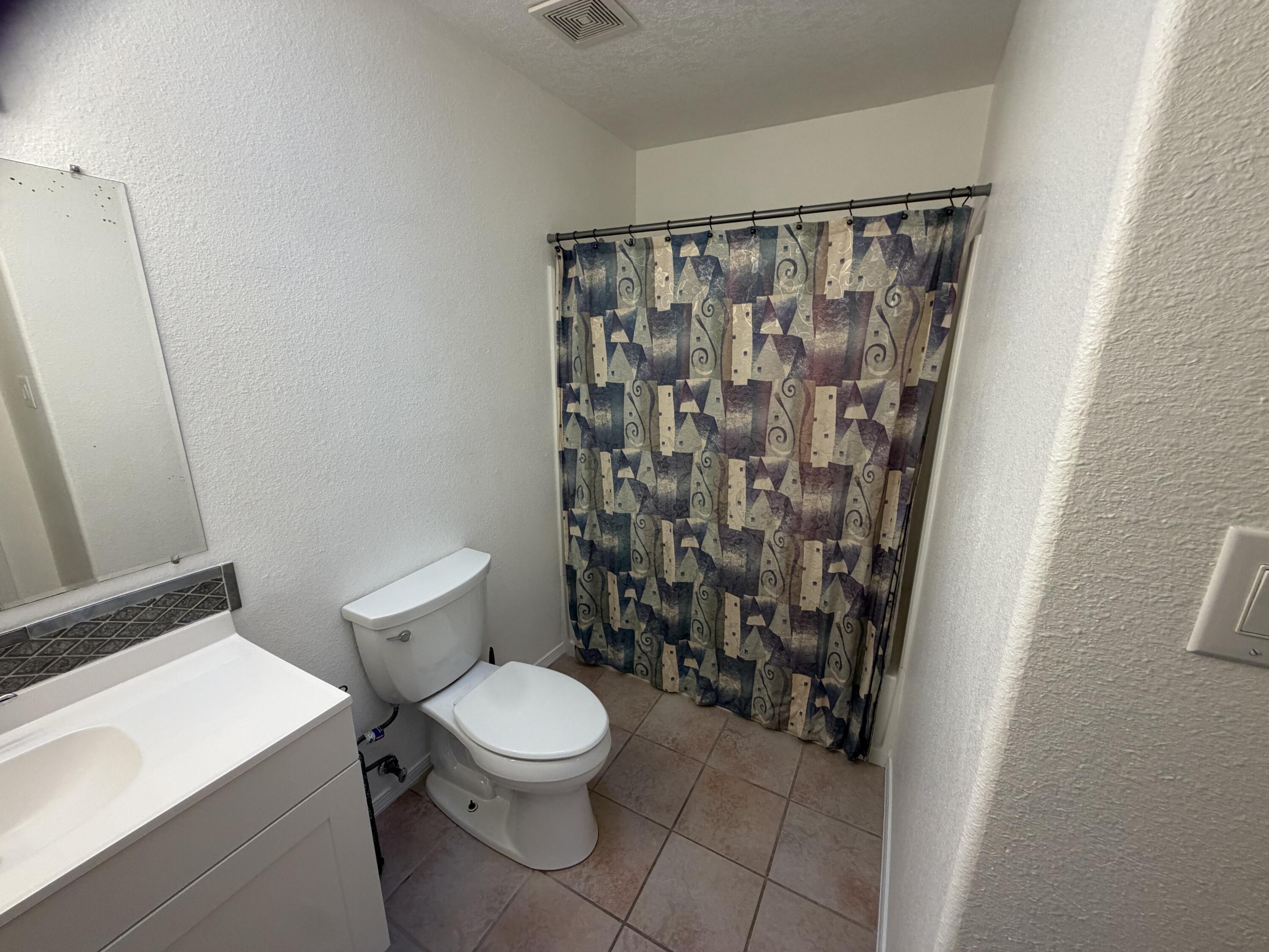 Photo 14 — 3325 21st Avenue SE