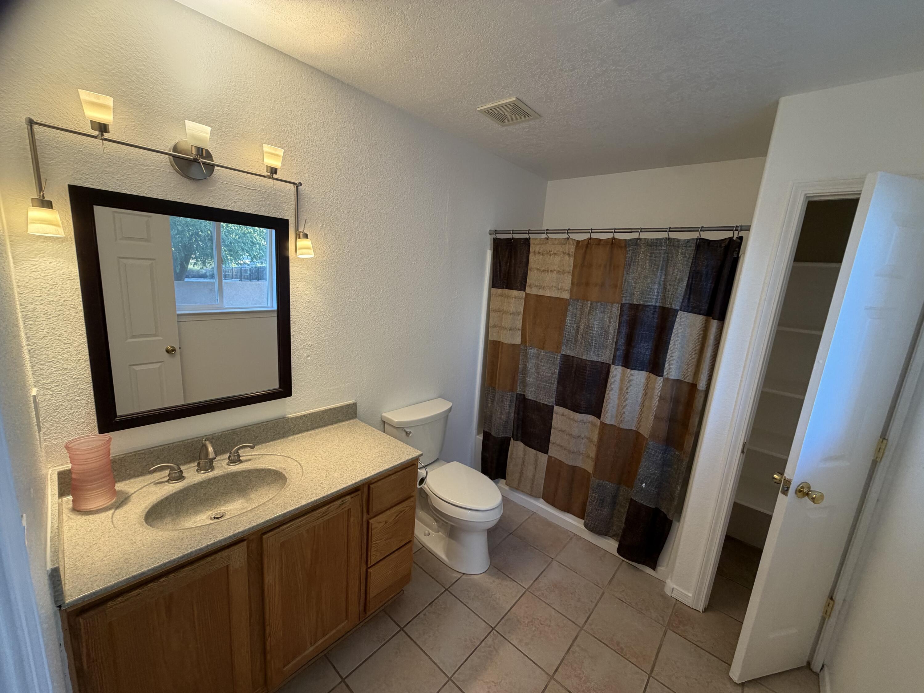 Photo 8 — 3325 21st Avenue SE