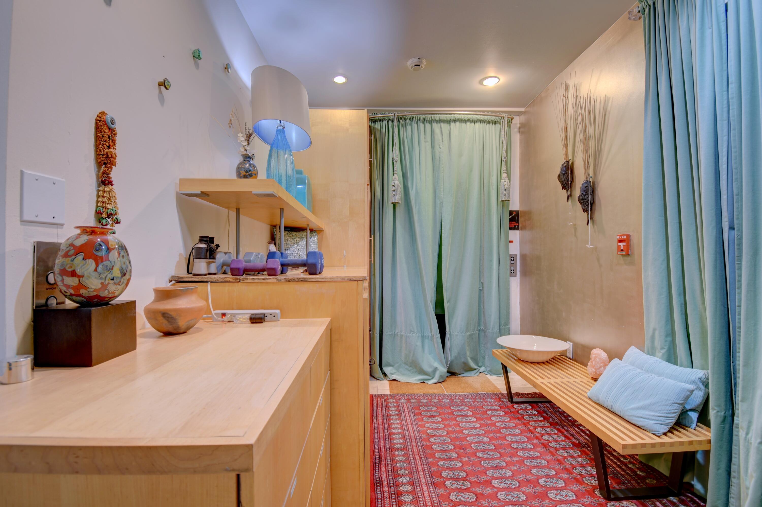 Photo 16 — 220 Copper Avenue NW # 8