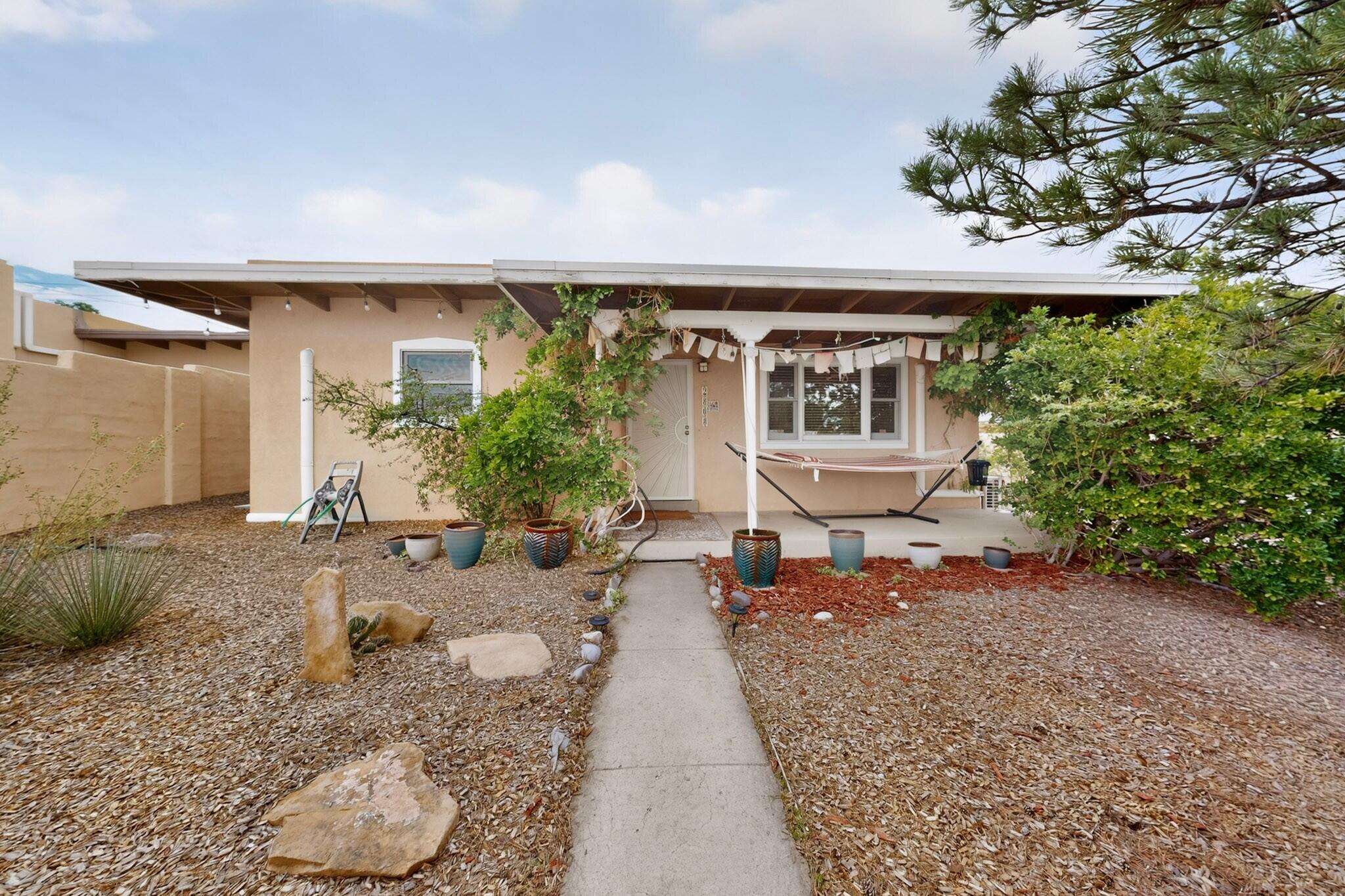 2808 Kathryn Avenue SE, Albuquerque, NM 87106