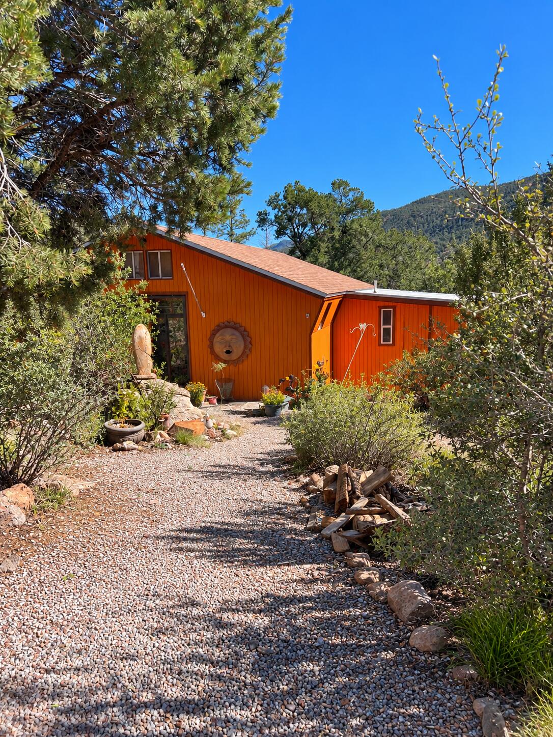 185 Redondo Road, Jemez Springs, NM 87025