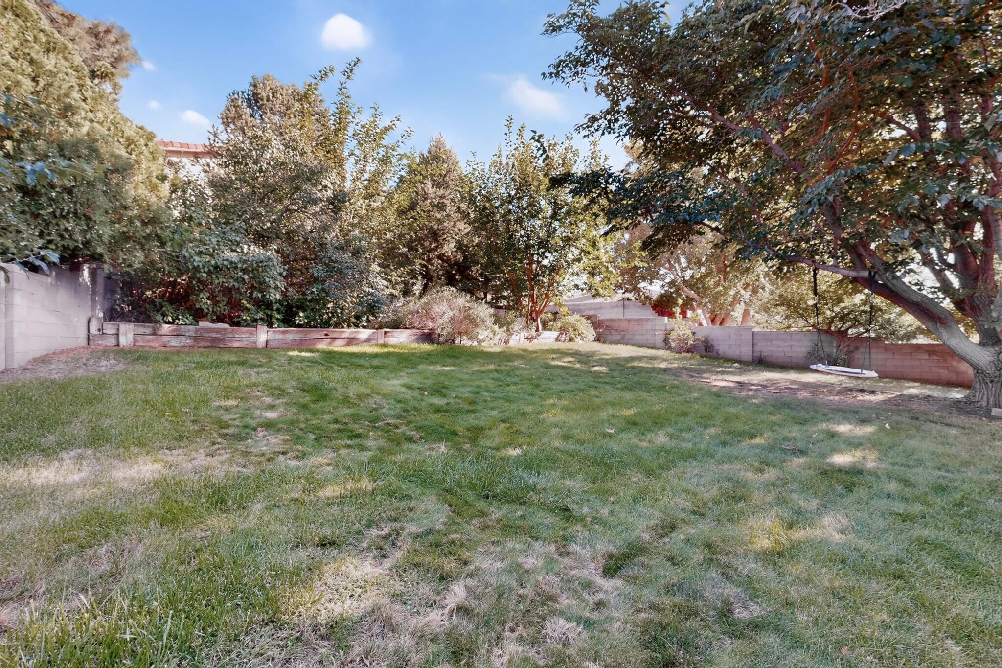 Photo 4 — 13316 Desert Flower Place NE
