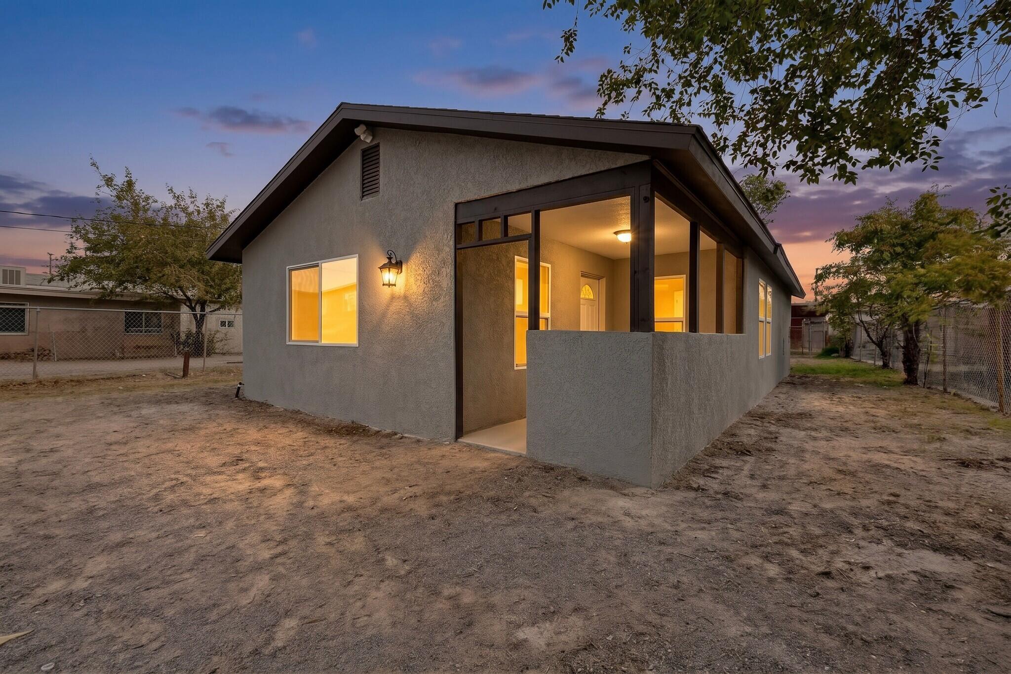 820 Commercial Street SE, Albuquerque, NM 87102