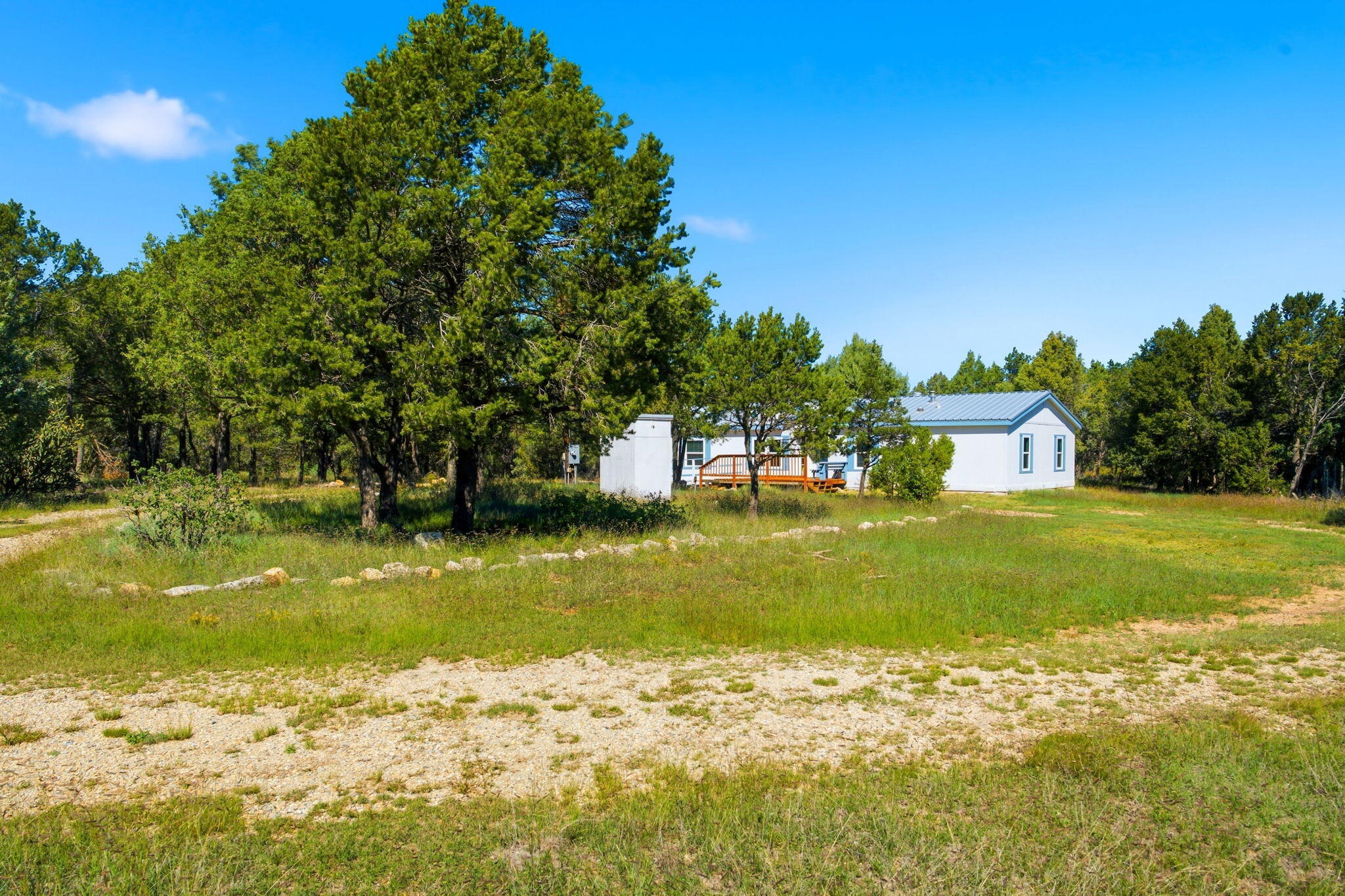 Photo 7 — 136 Holli Loop