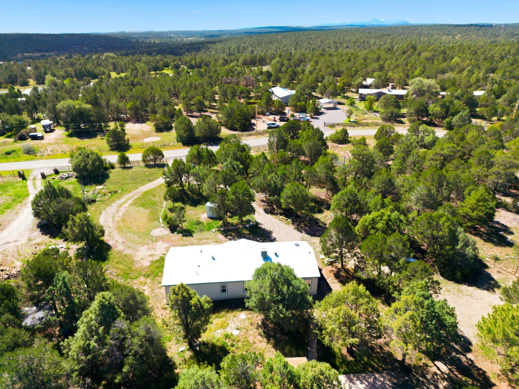 Photo 3 — 136 Holli Loop