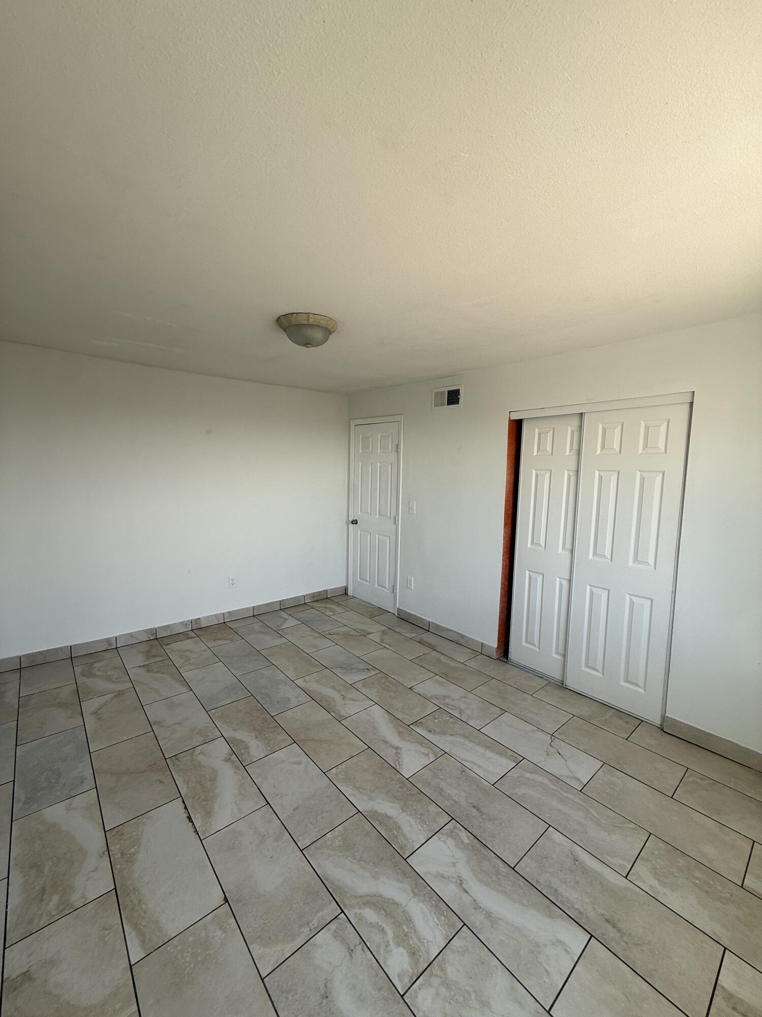 Photo 2 — 305 San Jose Avenue SE