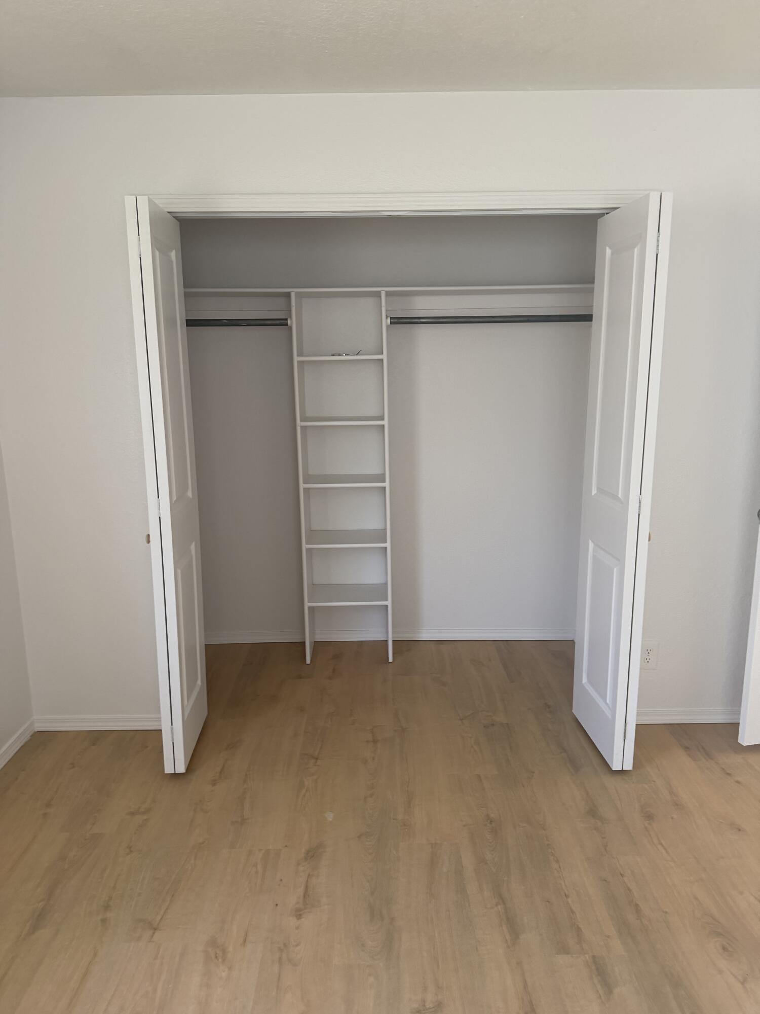 Photo 8 — 1624 Beatrice Lane