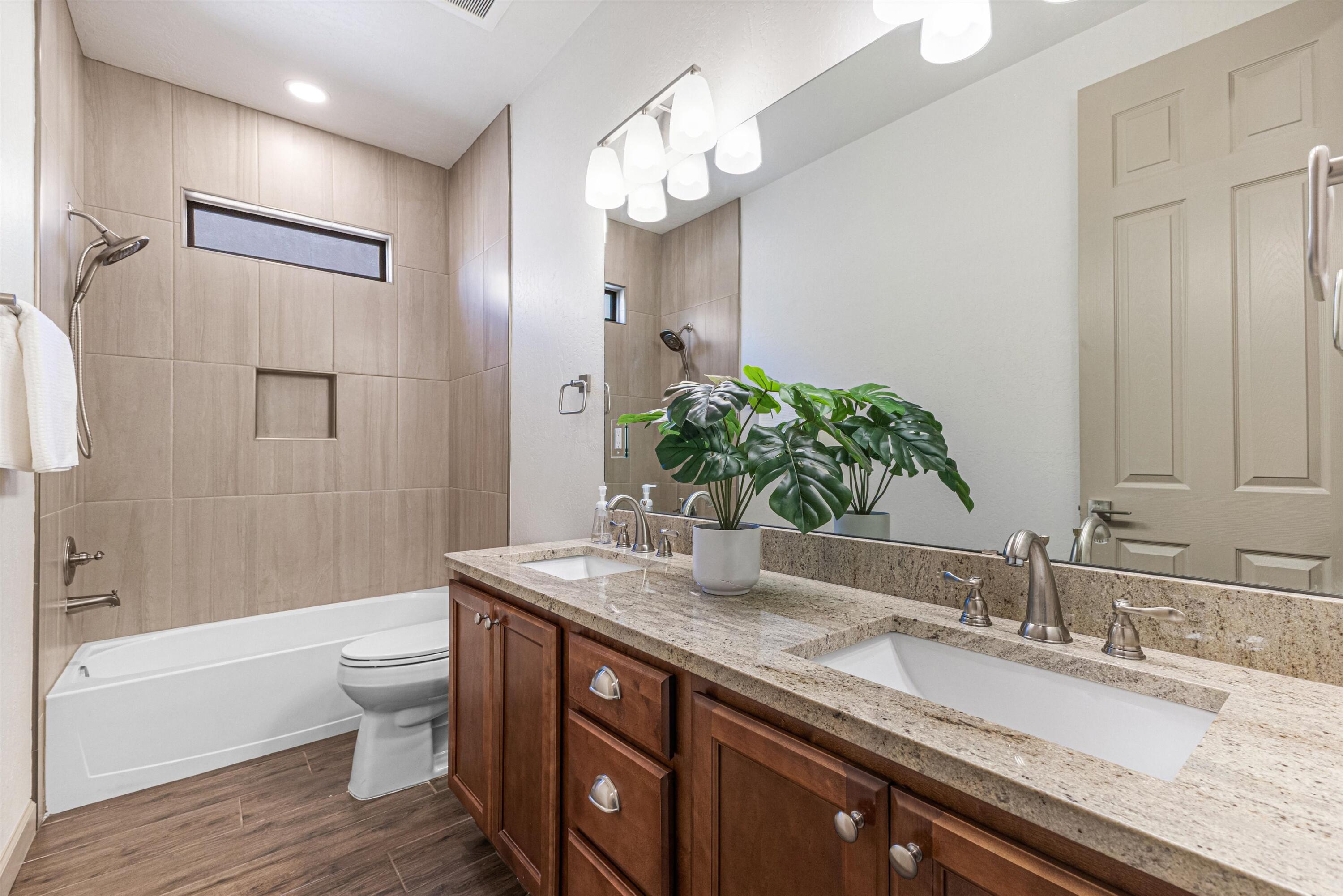 Photo 8 — 2805 Redondo Santa Fe NE