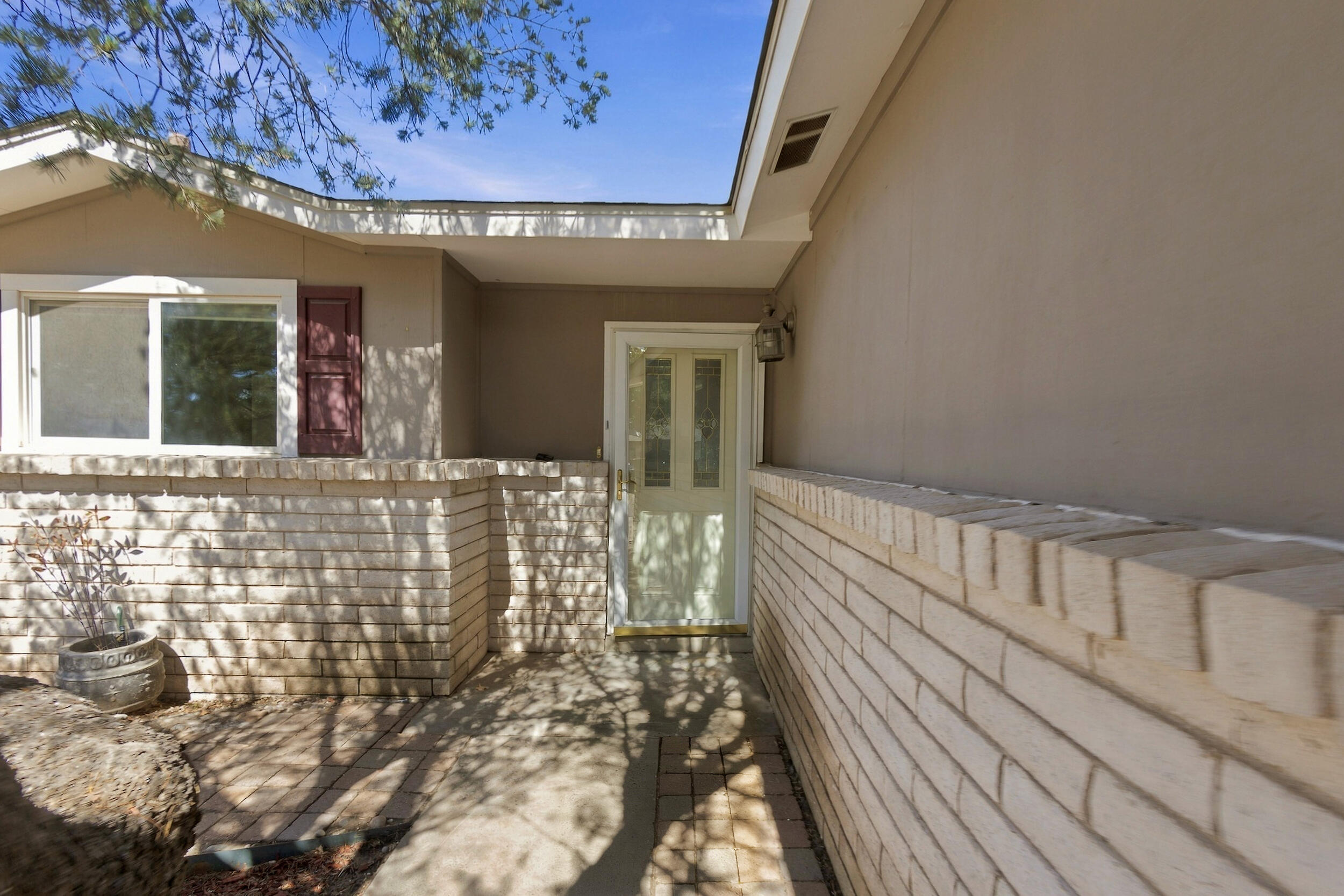Photo 16 — 6517 Colleen Avenue NE