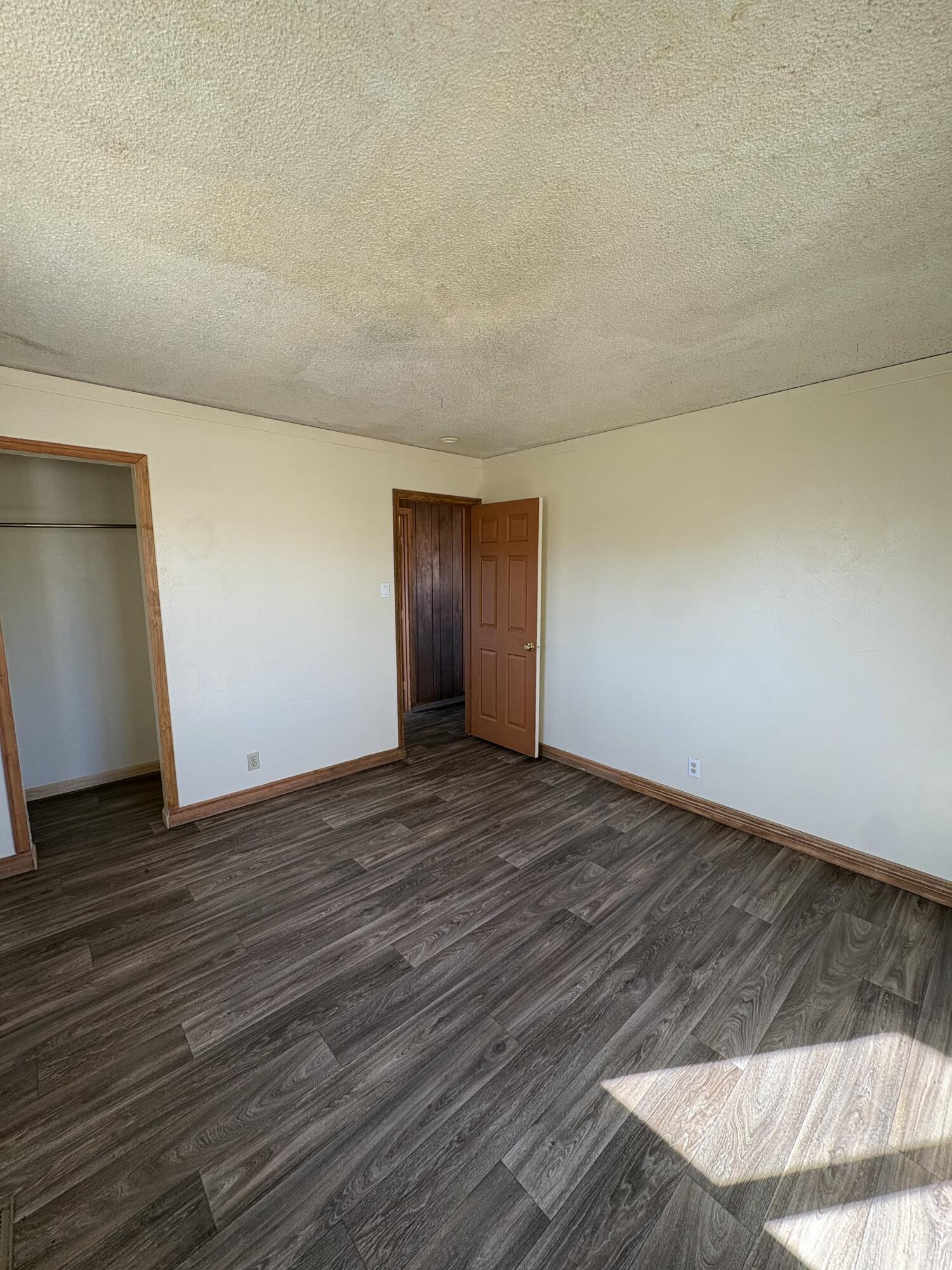 Photo 17 — 420 Gomez Avenue NE