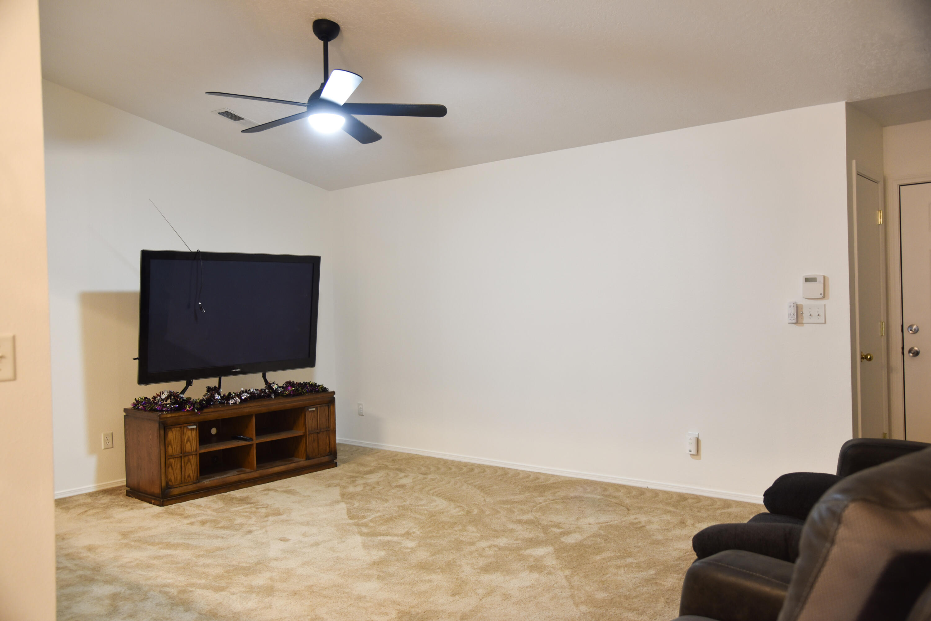 Photo 5 — 7619 Greywolf Road SW