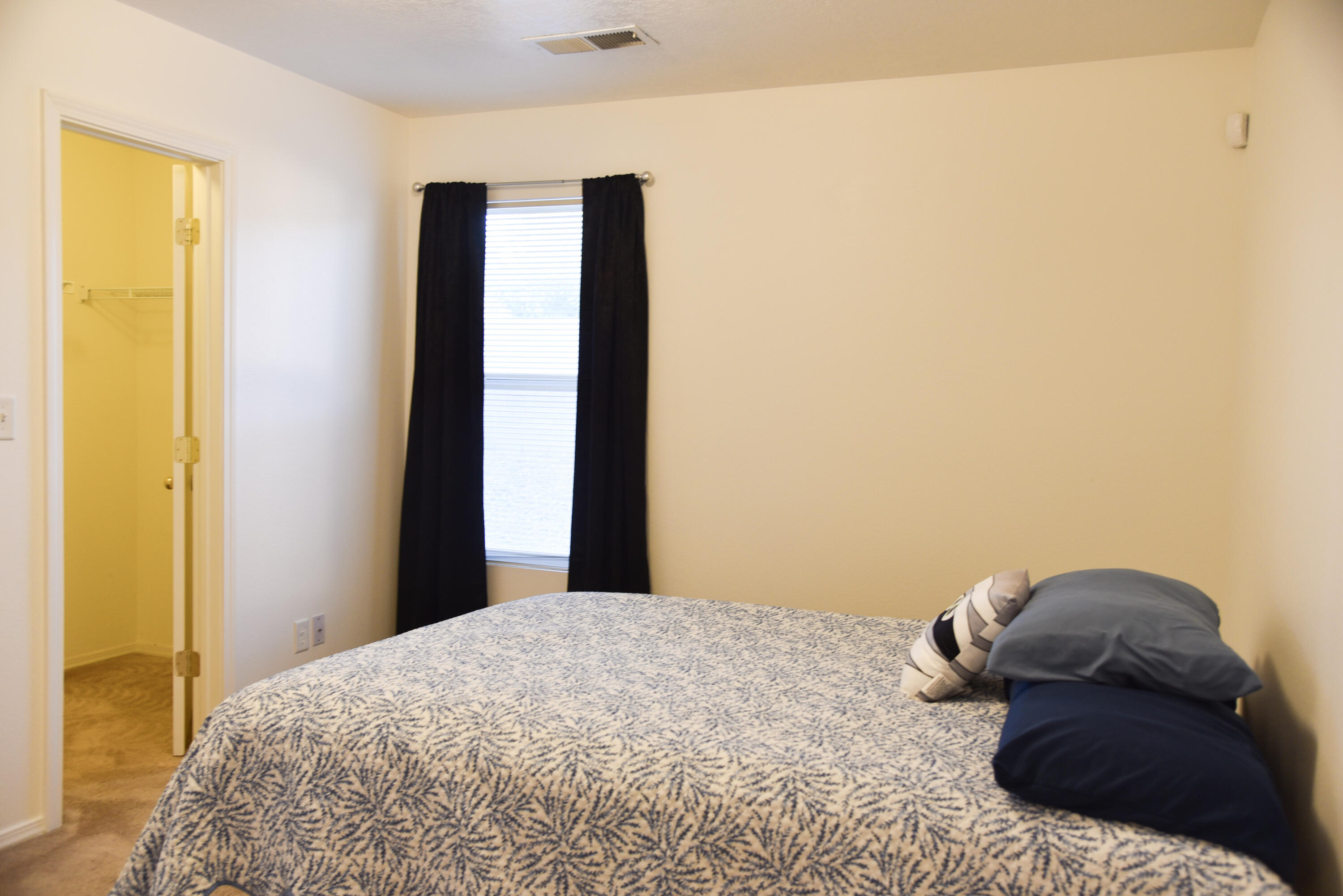 Photo 9 — 7619 Greywolf Road SW