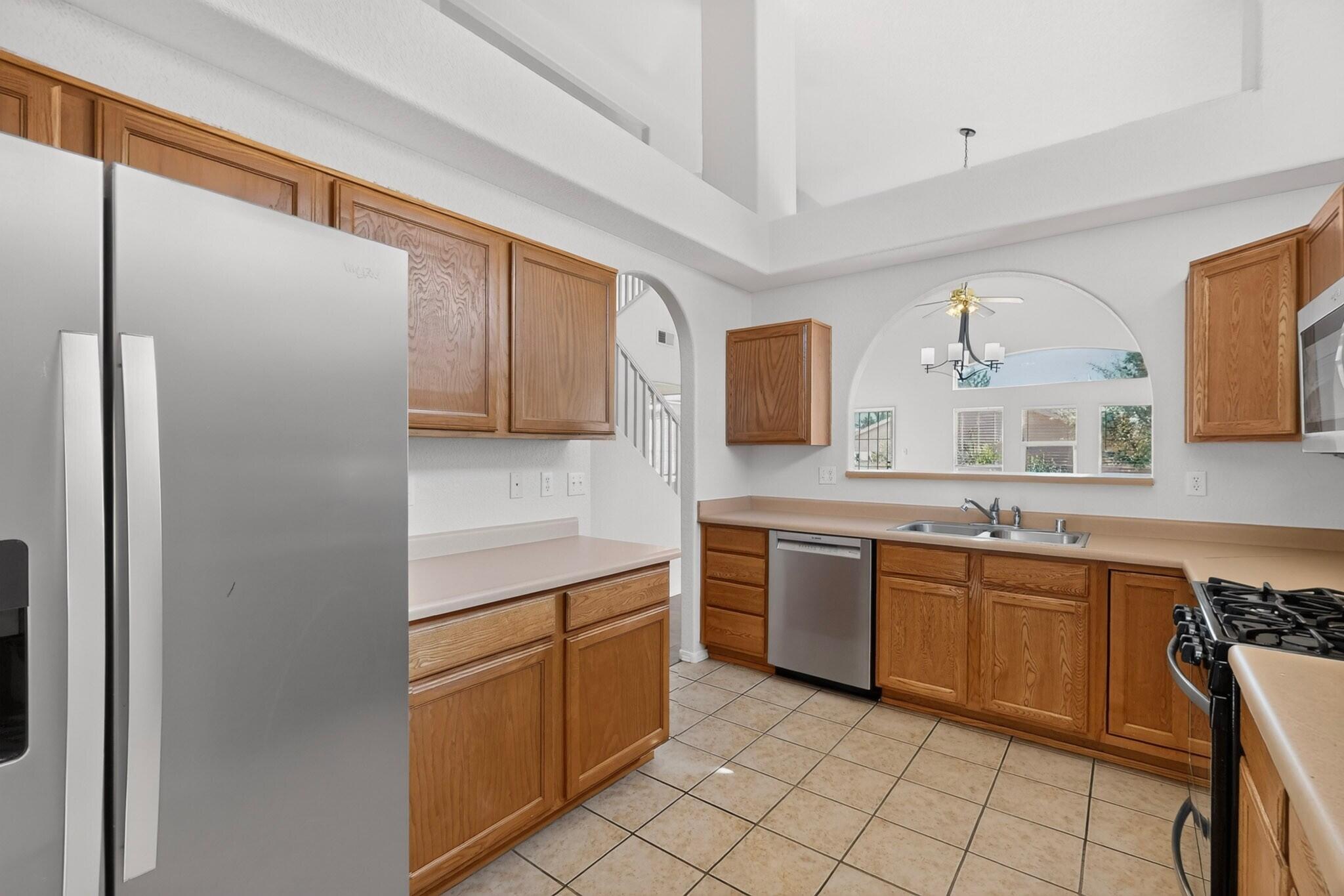 Photo 20 — 672 Peaceful Meadows Drive NE