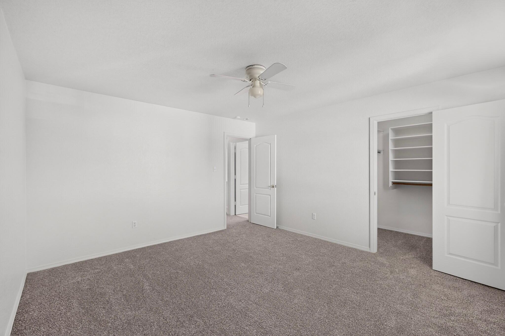 Photo 8 — 672 Peaceful Meadows Drive NE