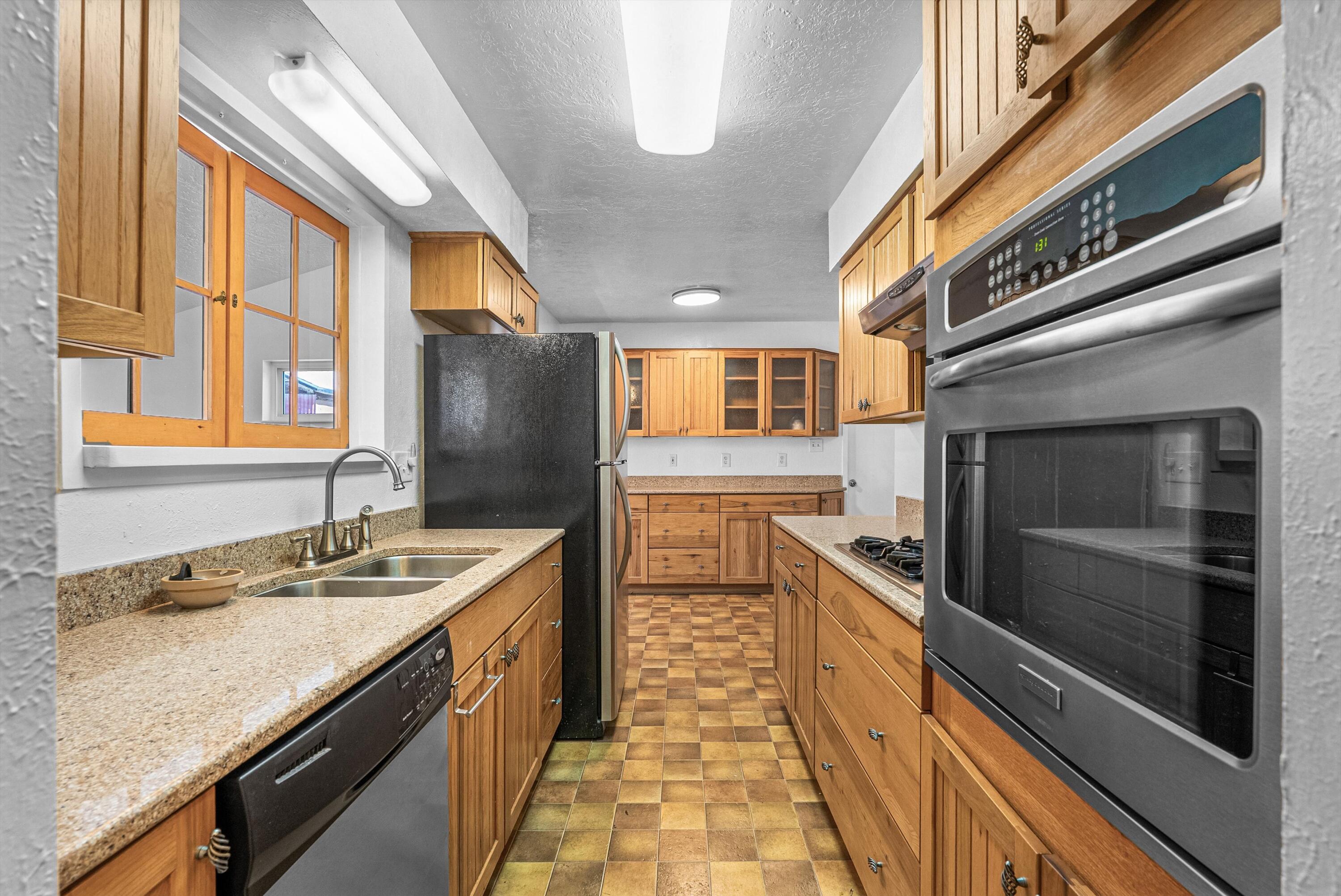 Photo 5 — 11205 Chico Road NE
