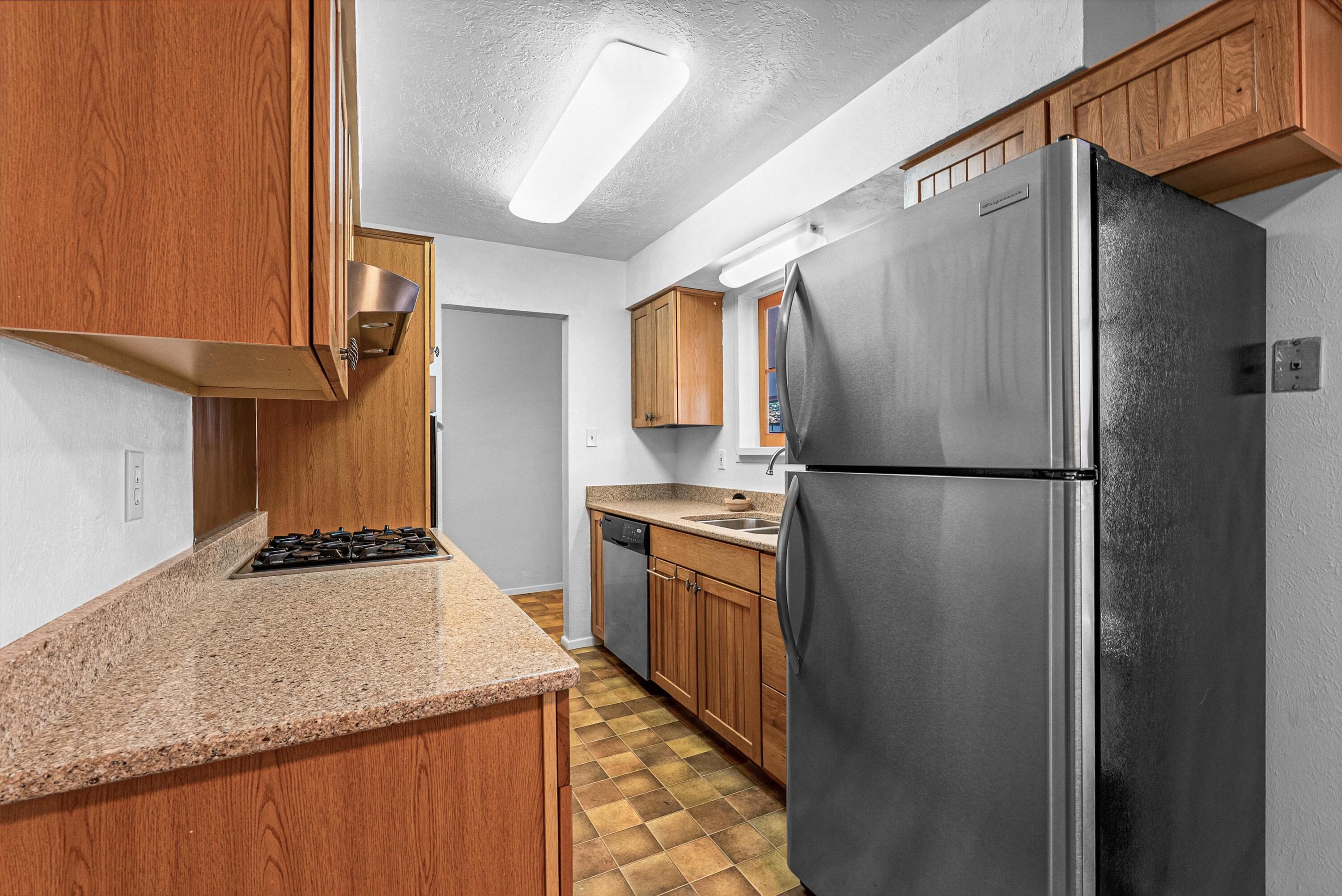 Photo 3 — 11205 Chico Road NE