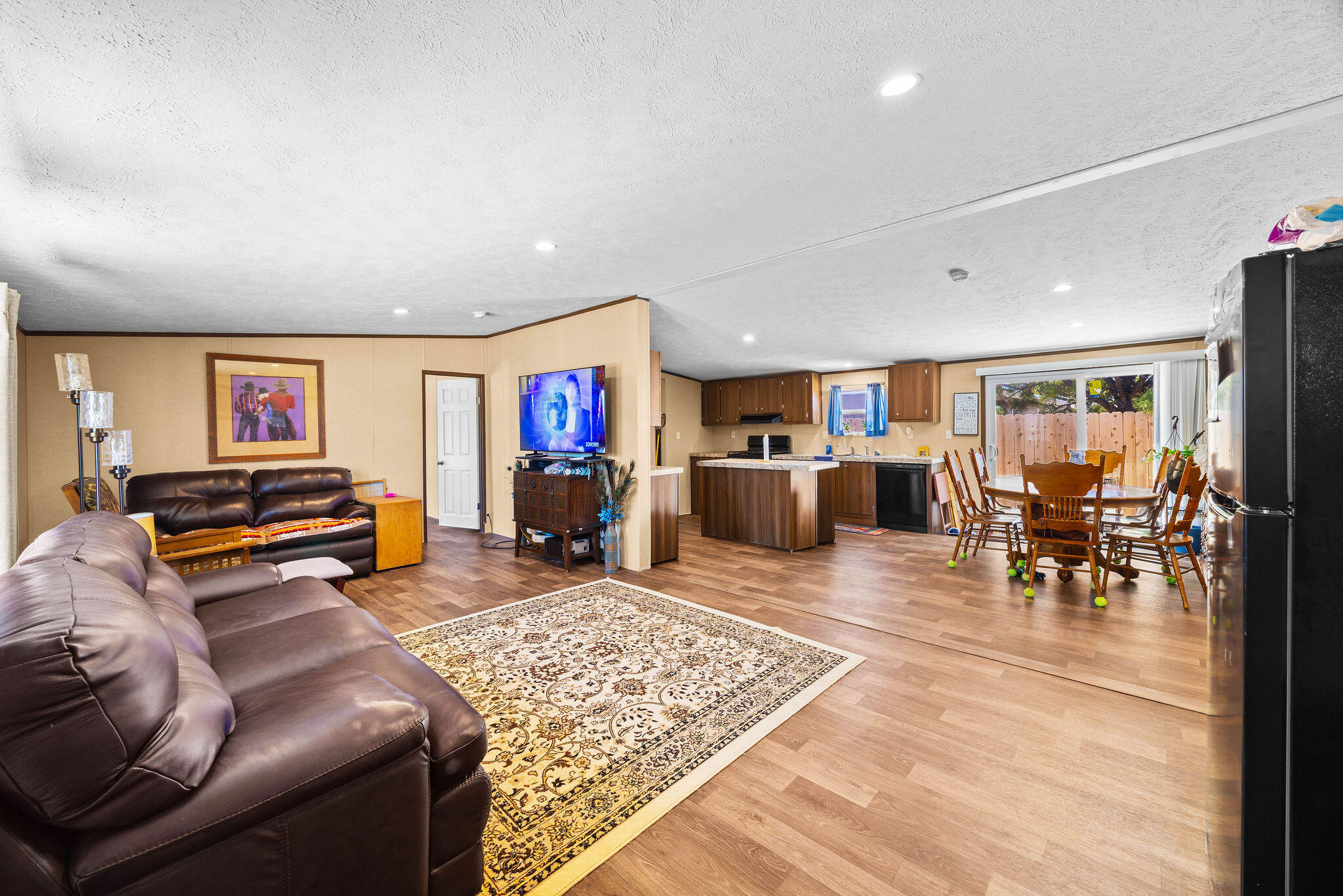 809 Maple Avenue, Moriarty, NM 87035