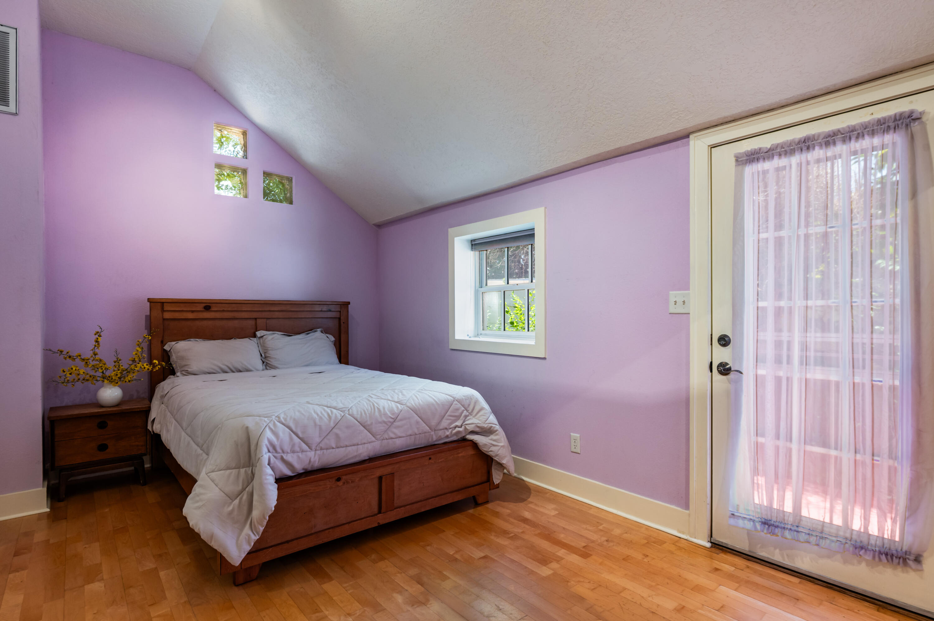 Photo 6 — 1309 Ridgecrest Drive SE