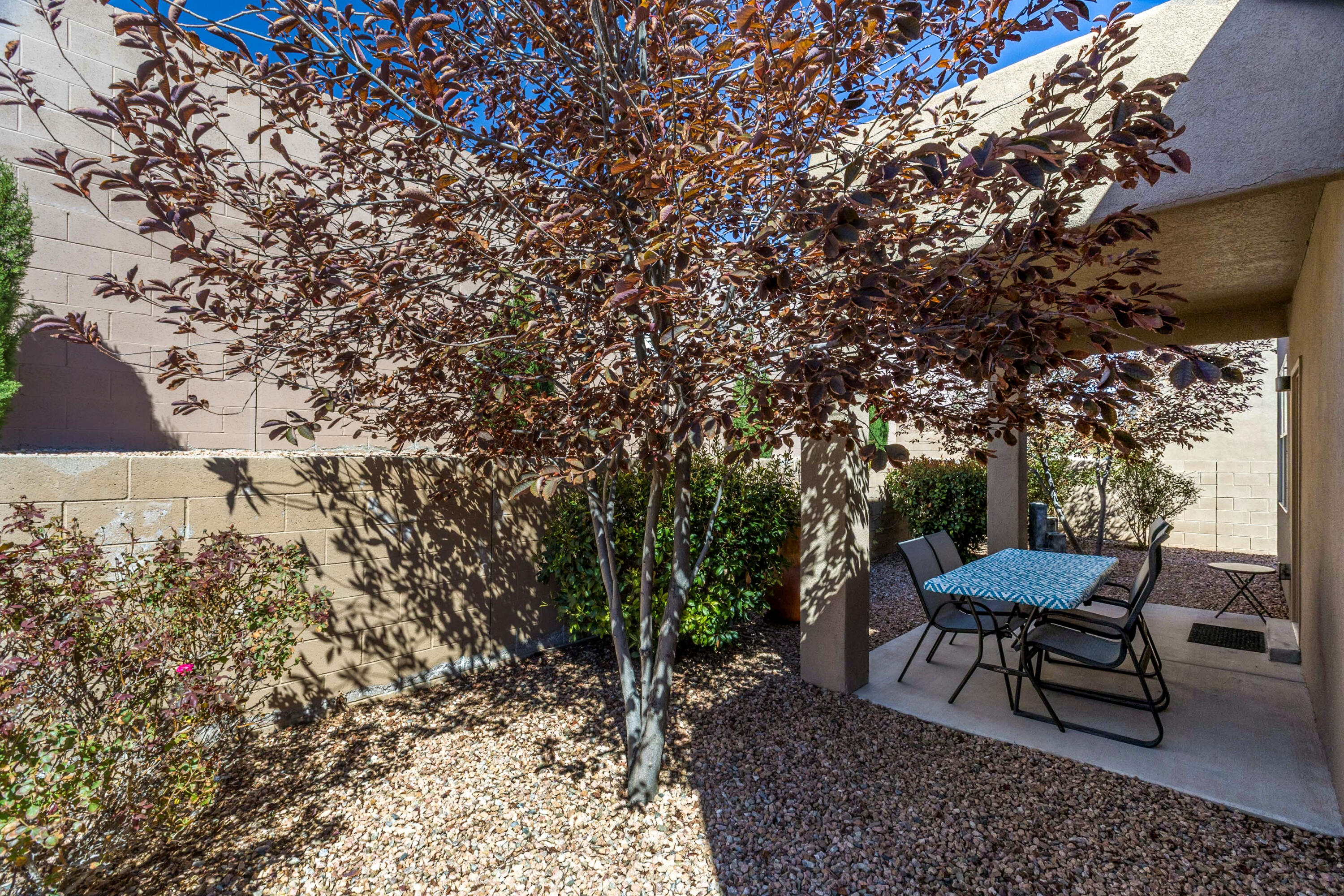 Photo 18 — 6105 Santa Fe Trail Drive NE