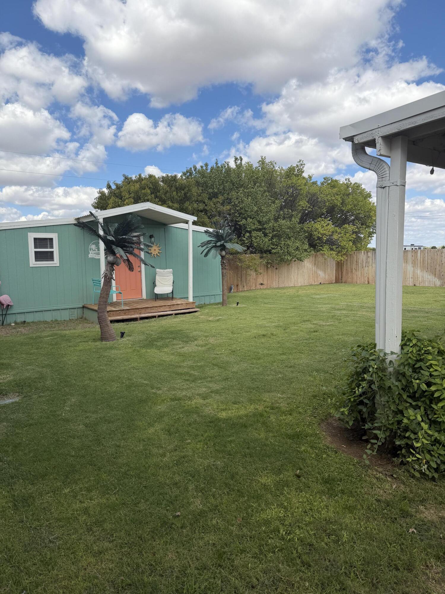 Photo 9 — 703 540 Loop Loop