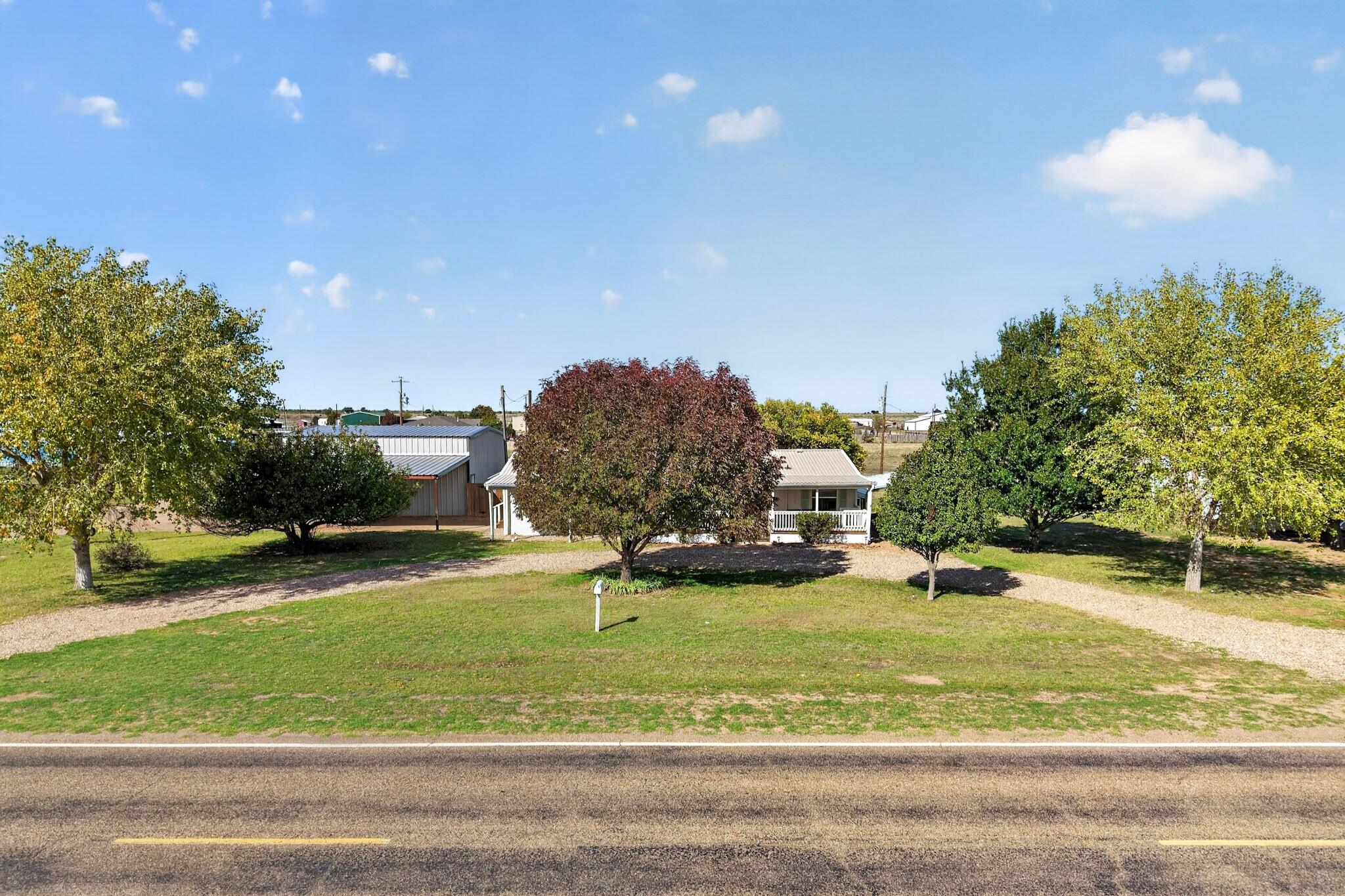 Photo 13 — 703 540 Loop Loop