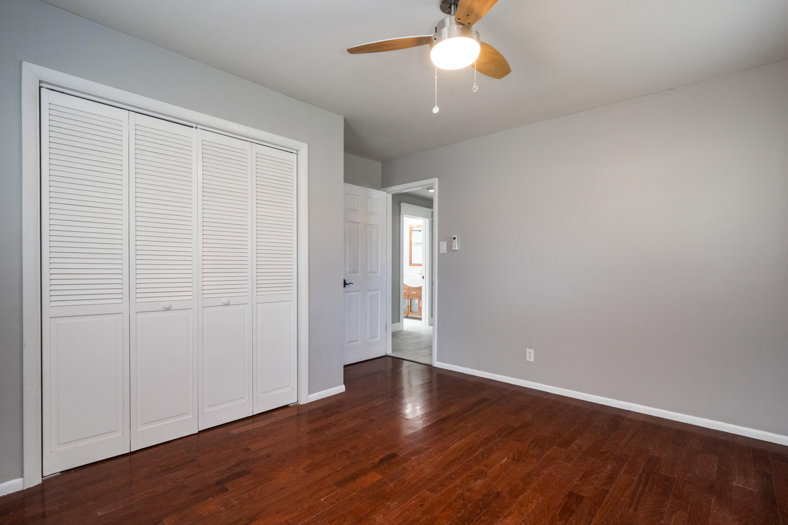 Photo 13 — 9109 Somervell Court NE