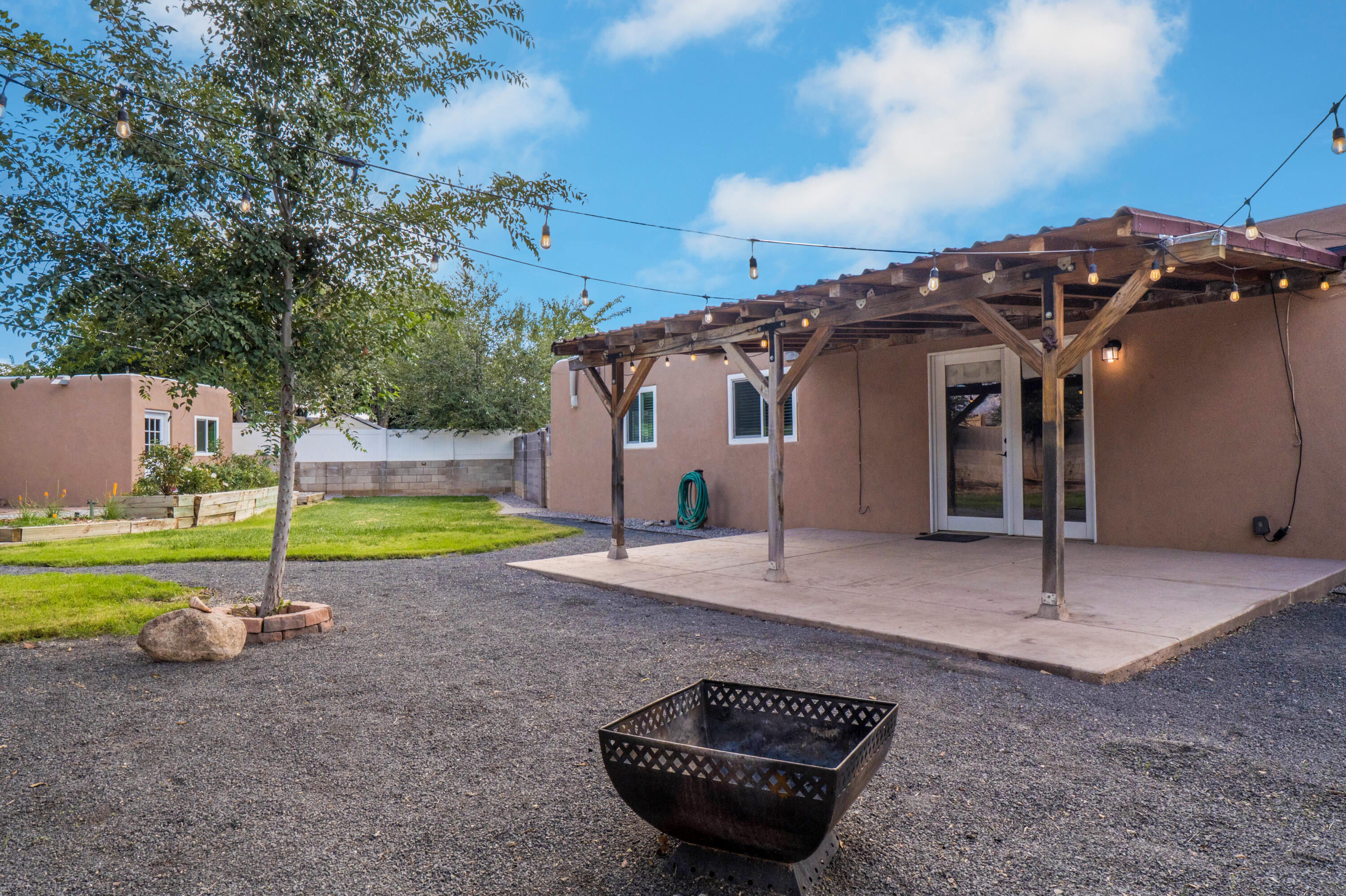 Photo 9 — 9109 Somervell Court NE