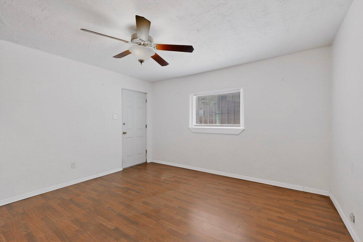 Photo 20 — 9621 Central Avenue NW
