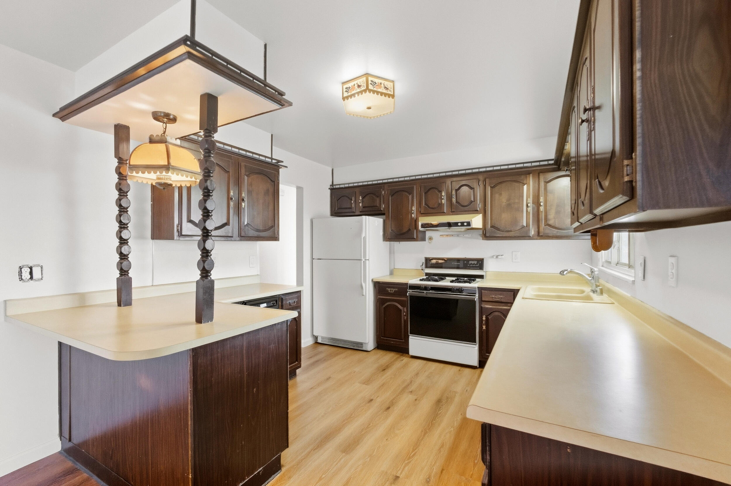 Photo 14 — 1513 Elizabeth Street NE
