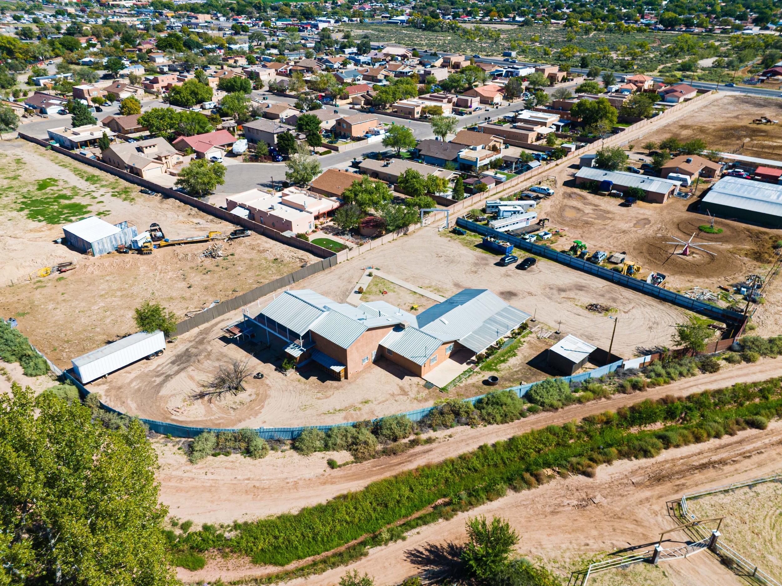 Photo 19 — 4707 Coors Boulevard SW