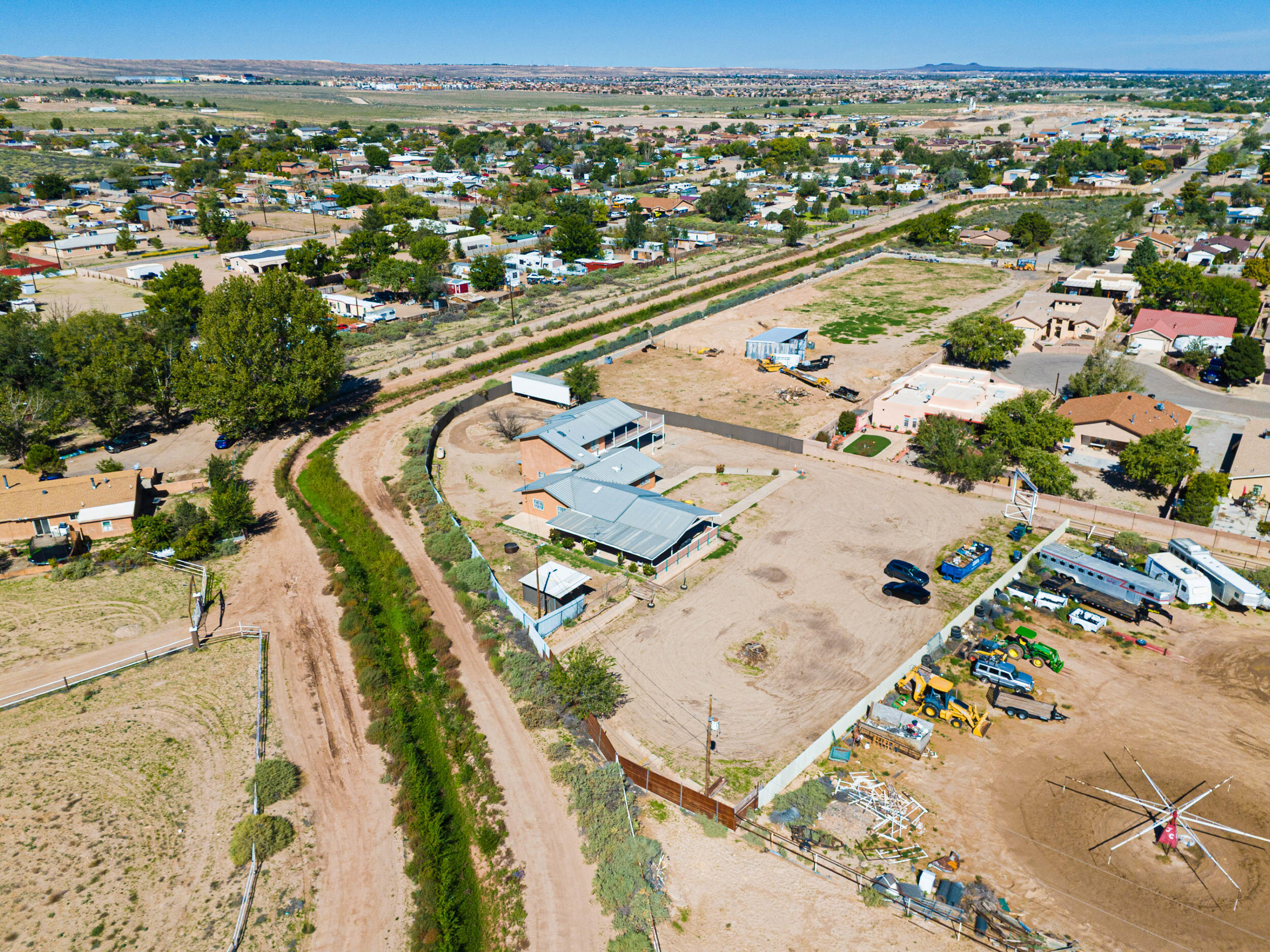 Photo 18 — 4707 Coors Boulevard SW