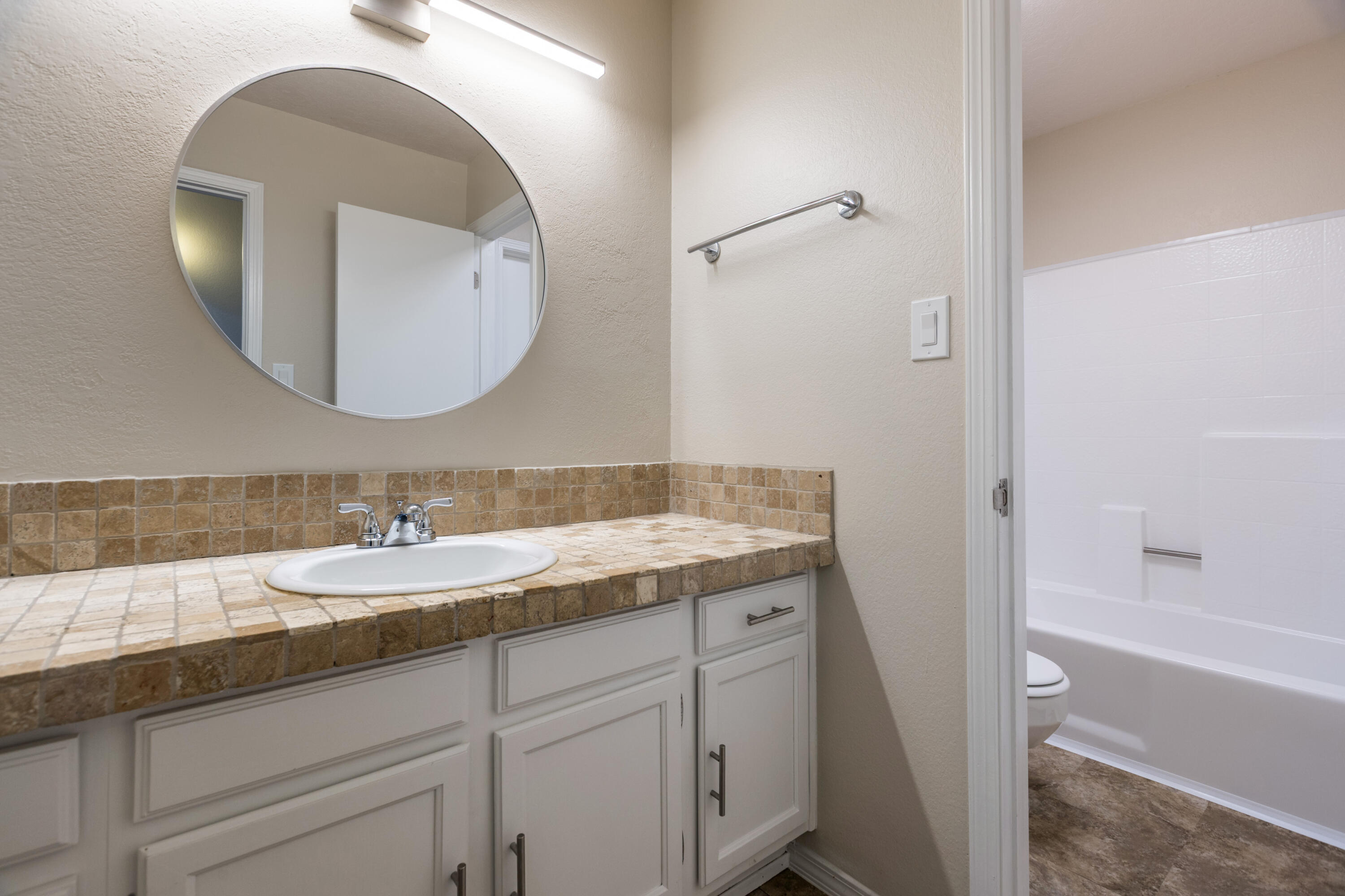 Photo 8 — 6705 Lamy Street NW