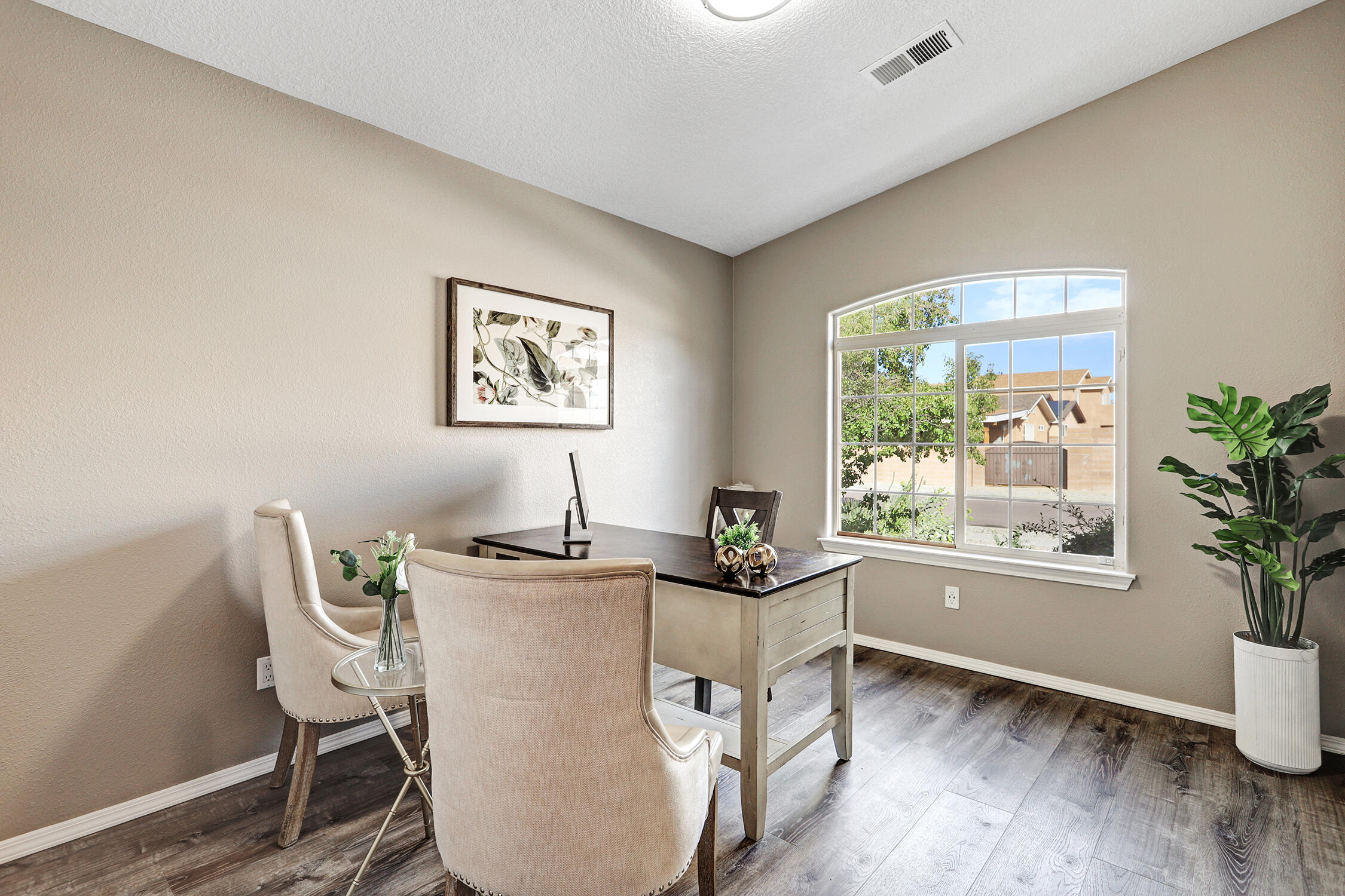 Photo 6 — 10515 Country Manor Place NW