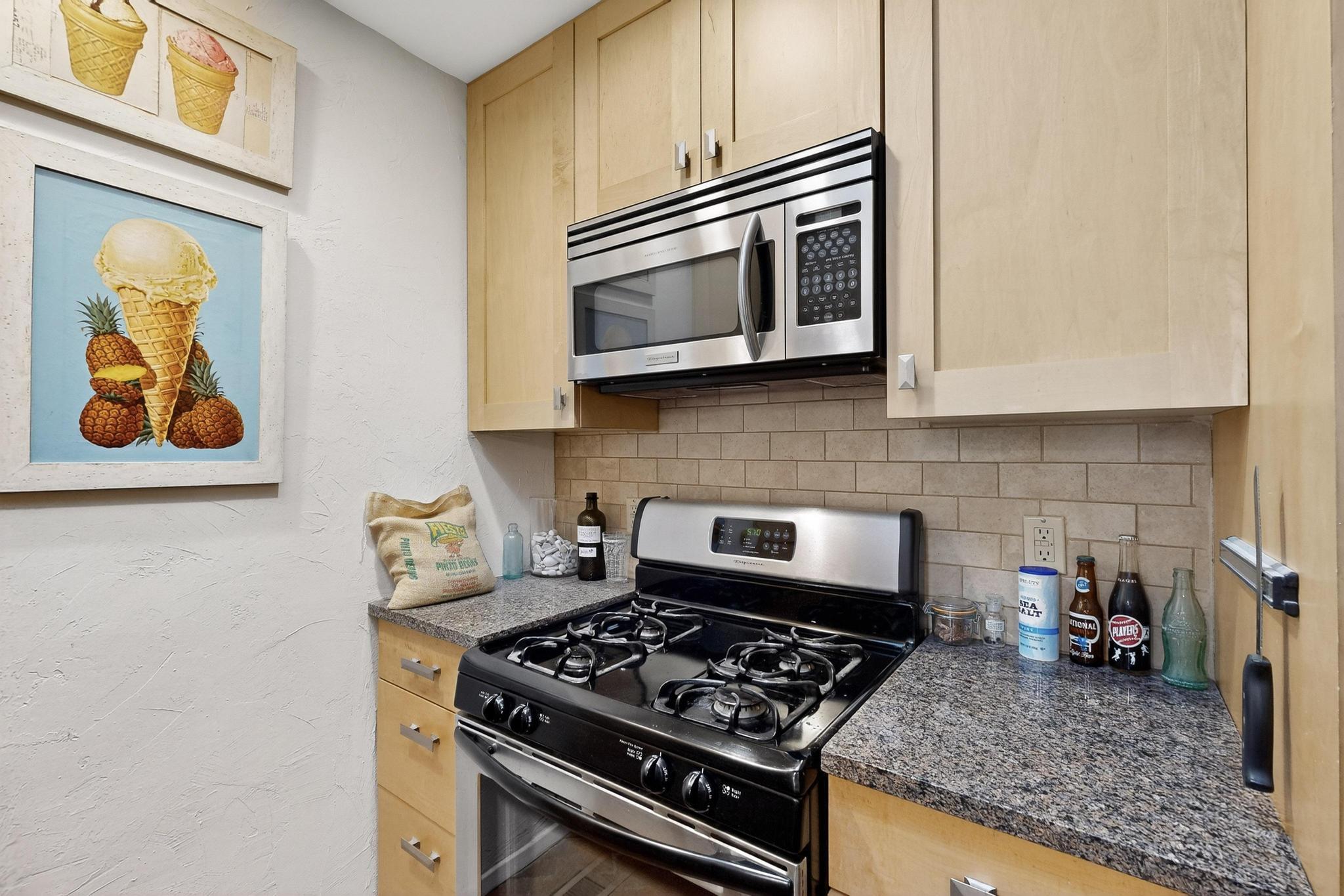 Photo 19 — 3939 Rio Grande Boulevard NW UNIT 1