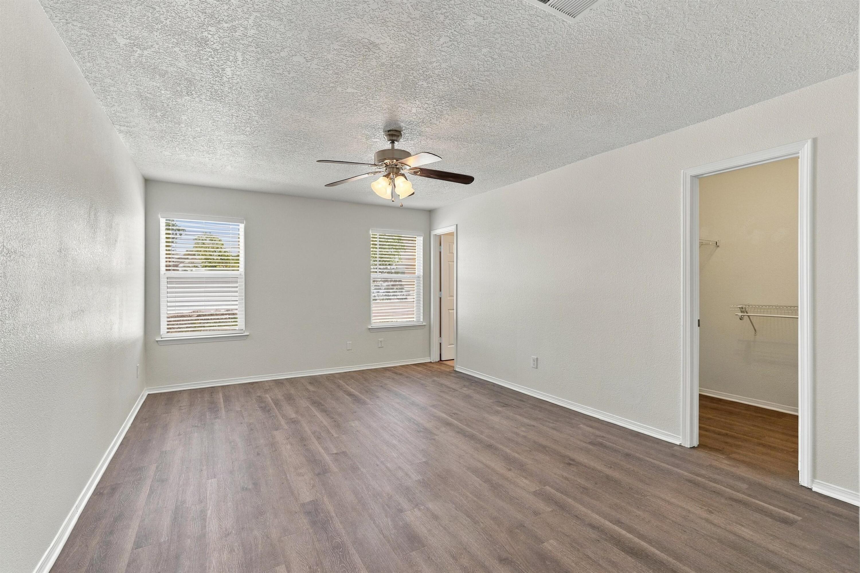 Photo 7 — 4039 Cresta Park Avenue NW