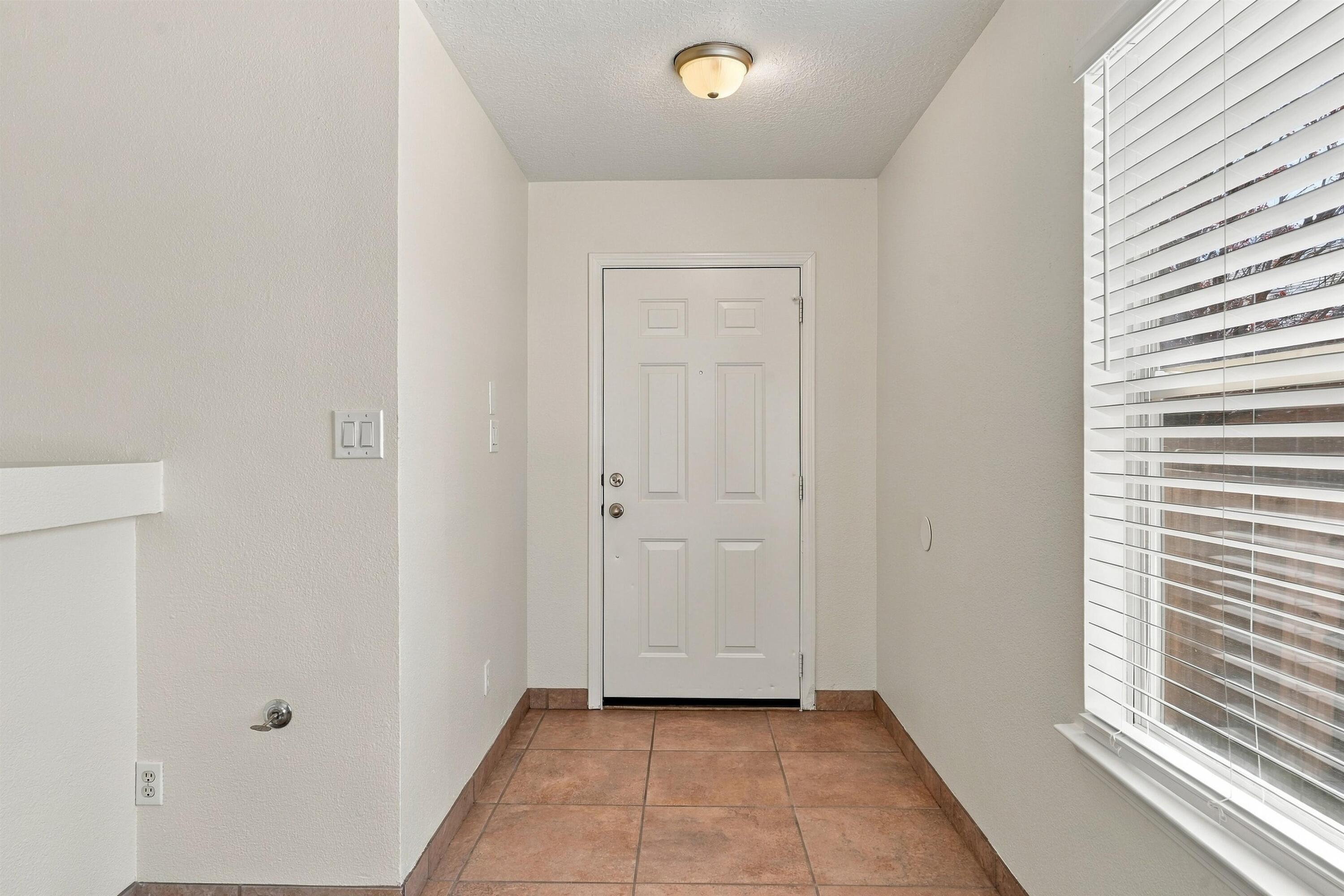 Photo 20 — 4039 Cresta Park Avenue NW