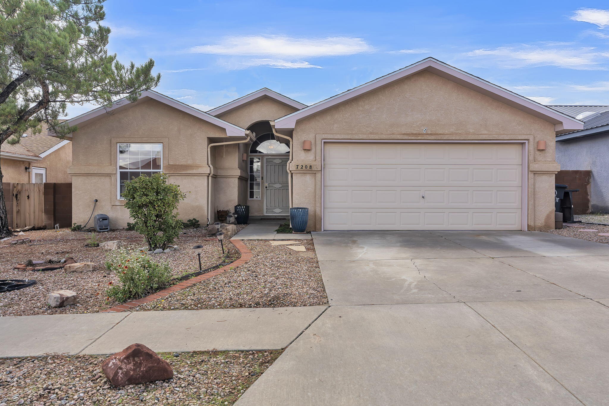 7208 Way Cross Avenue NW, Albuquerque, NM 87120