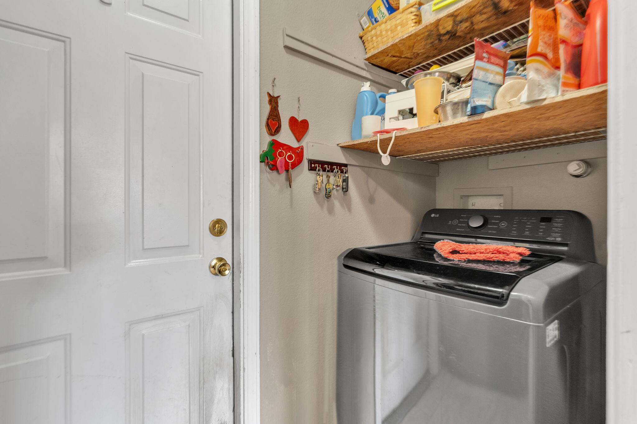 Photo 12 — 7208 Way Cross Avenue NW