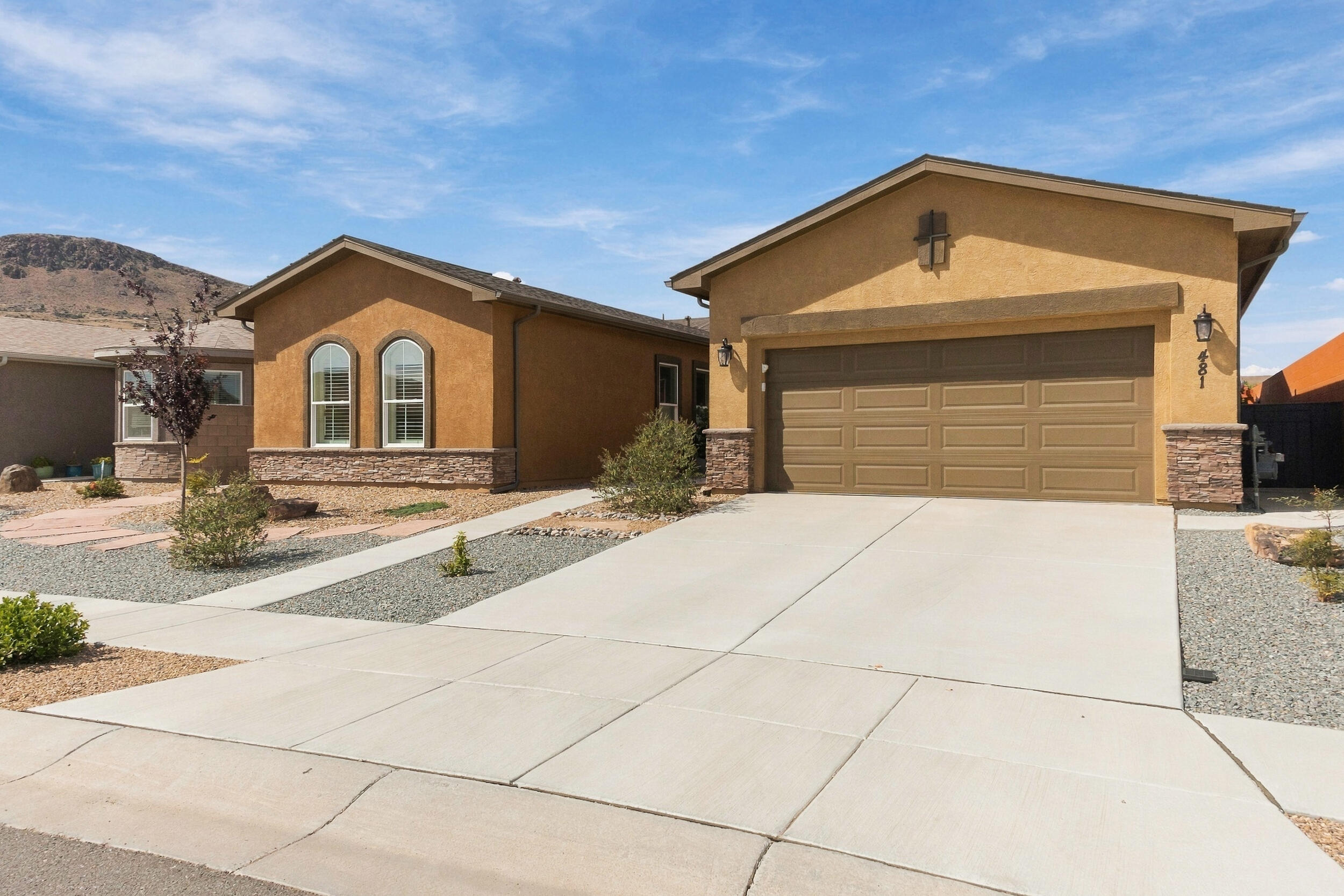 481 Pecos River Road SW