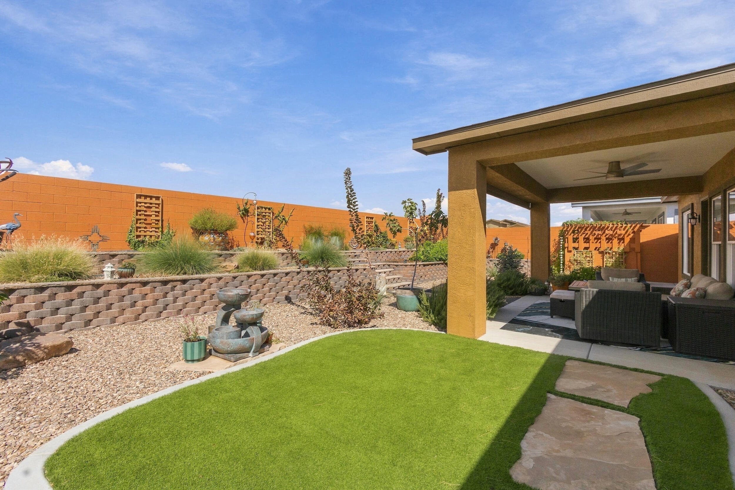 Photo 3 — 481 Pecos River Road SW