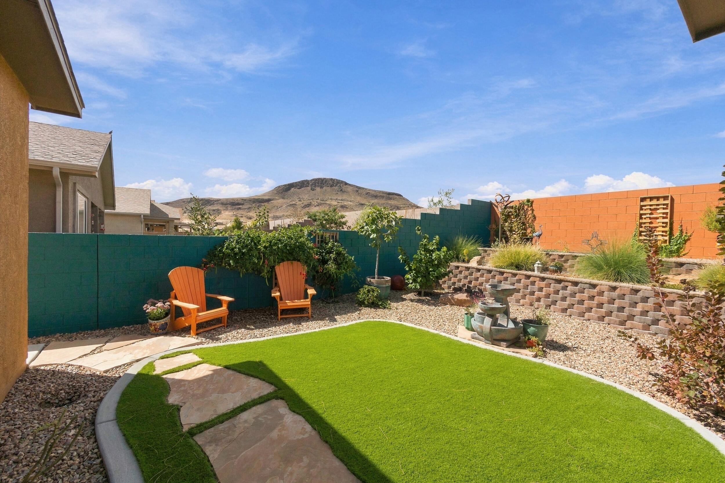 Photo 6 — 481 Pecos River Road SW
