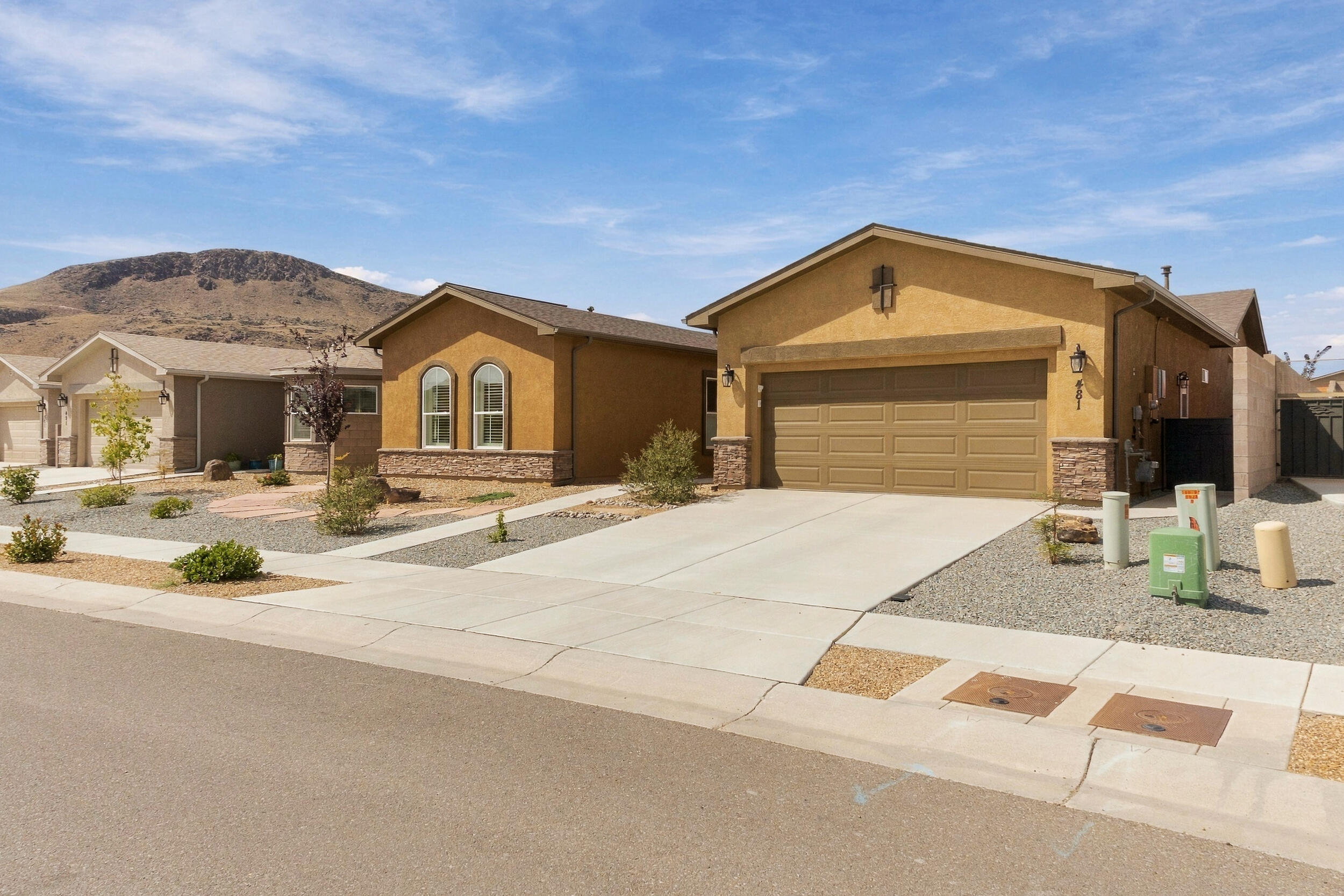 Photo 8 — 481 Pecos River Road SW