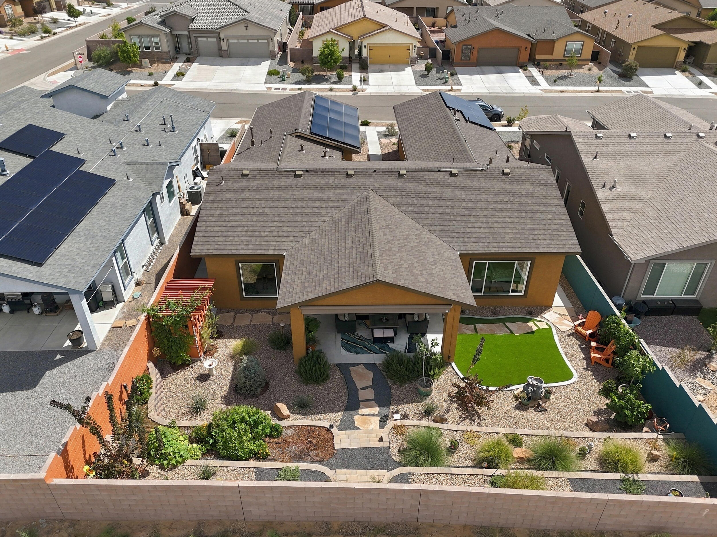 Photo 10 — 481 Pecos River Road SW