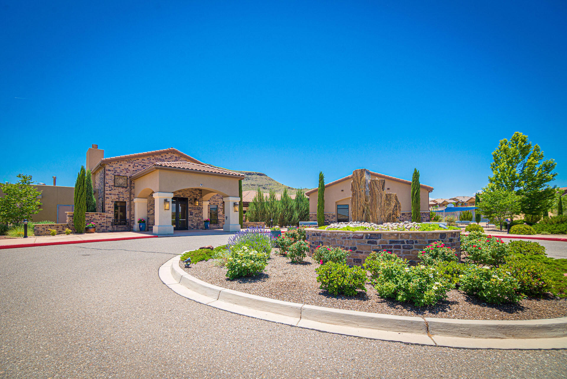 Photo 13 — 481 Pecos River Road SW