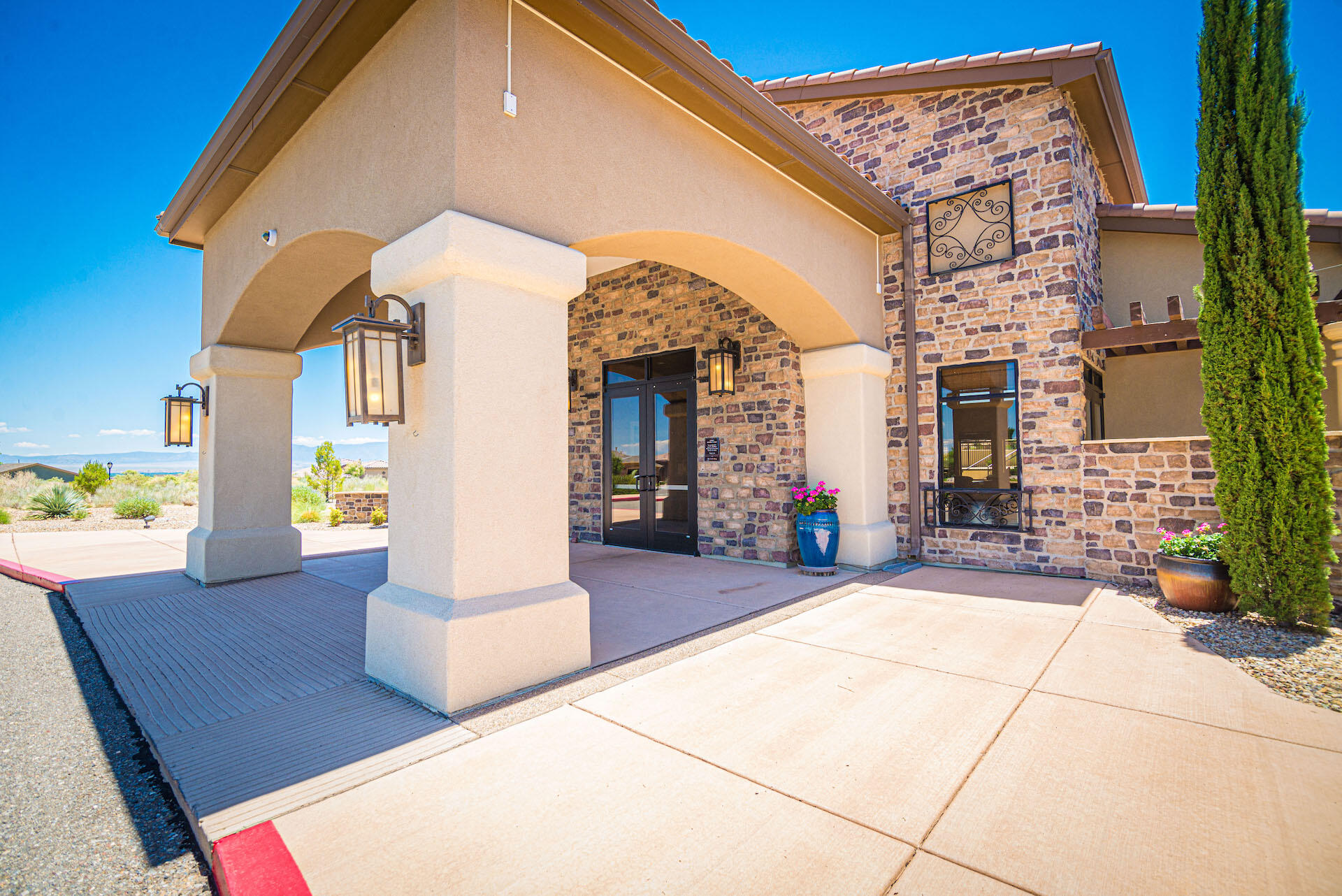 Photo 14 — 481 Pecos River Road SW
